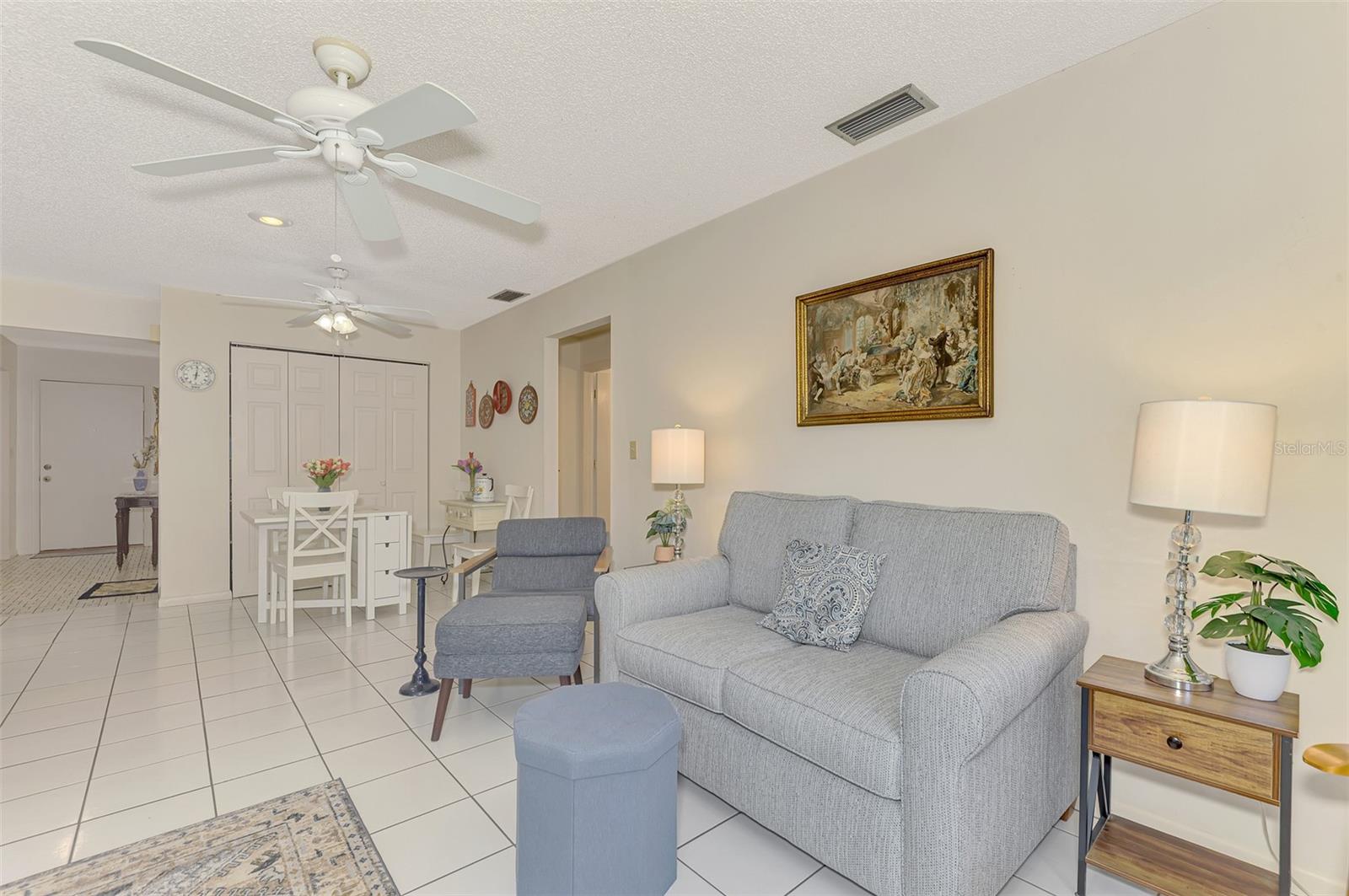Image 32 of 62 For 917 Tropical Avenue Nw