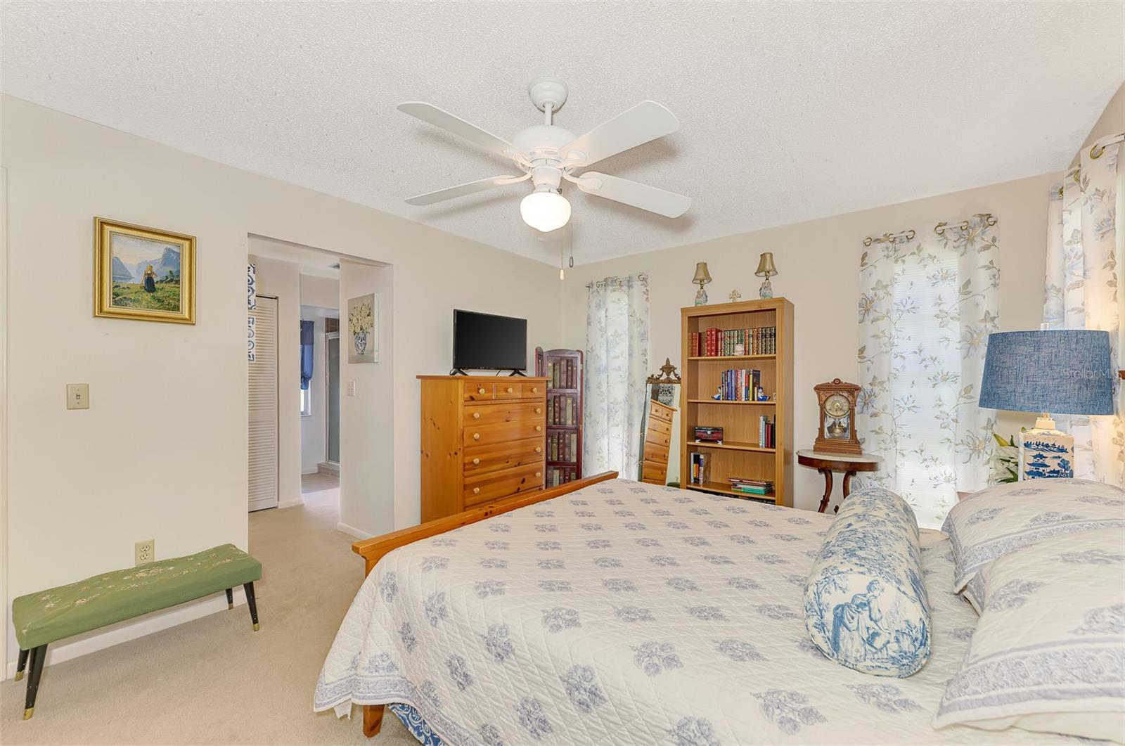 Image 35 of 62 For 917 Tropical Avenue Nw