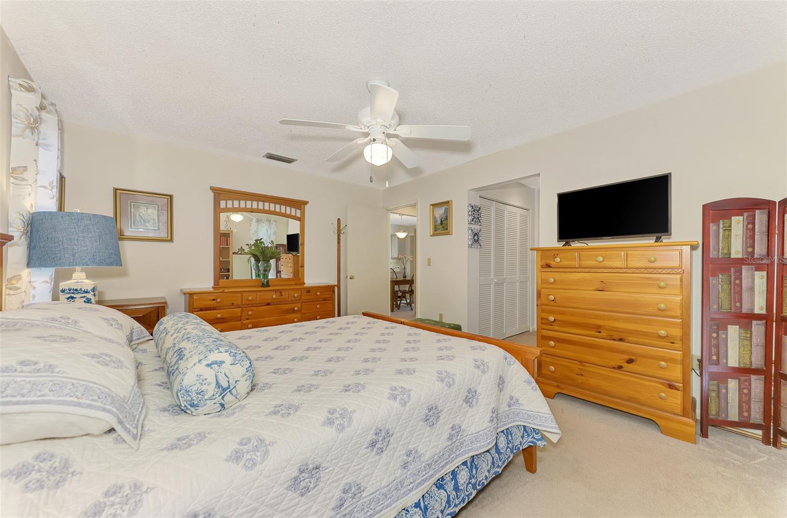 Image 37 of 62 For 917 Tropical Avenue Nw