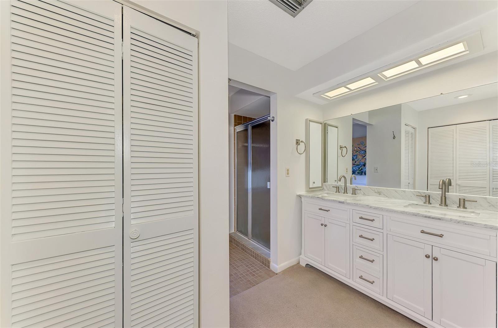 Image 38 of 62 For 917 Tropical Avenue Nw