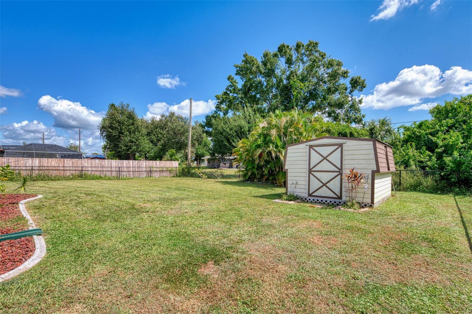 Image 49 of 62 For 917 Tropical Avenue Nw