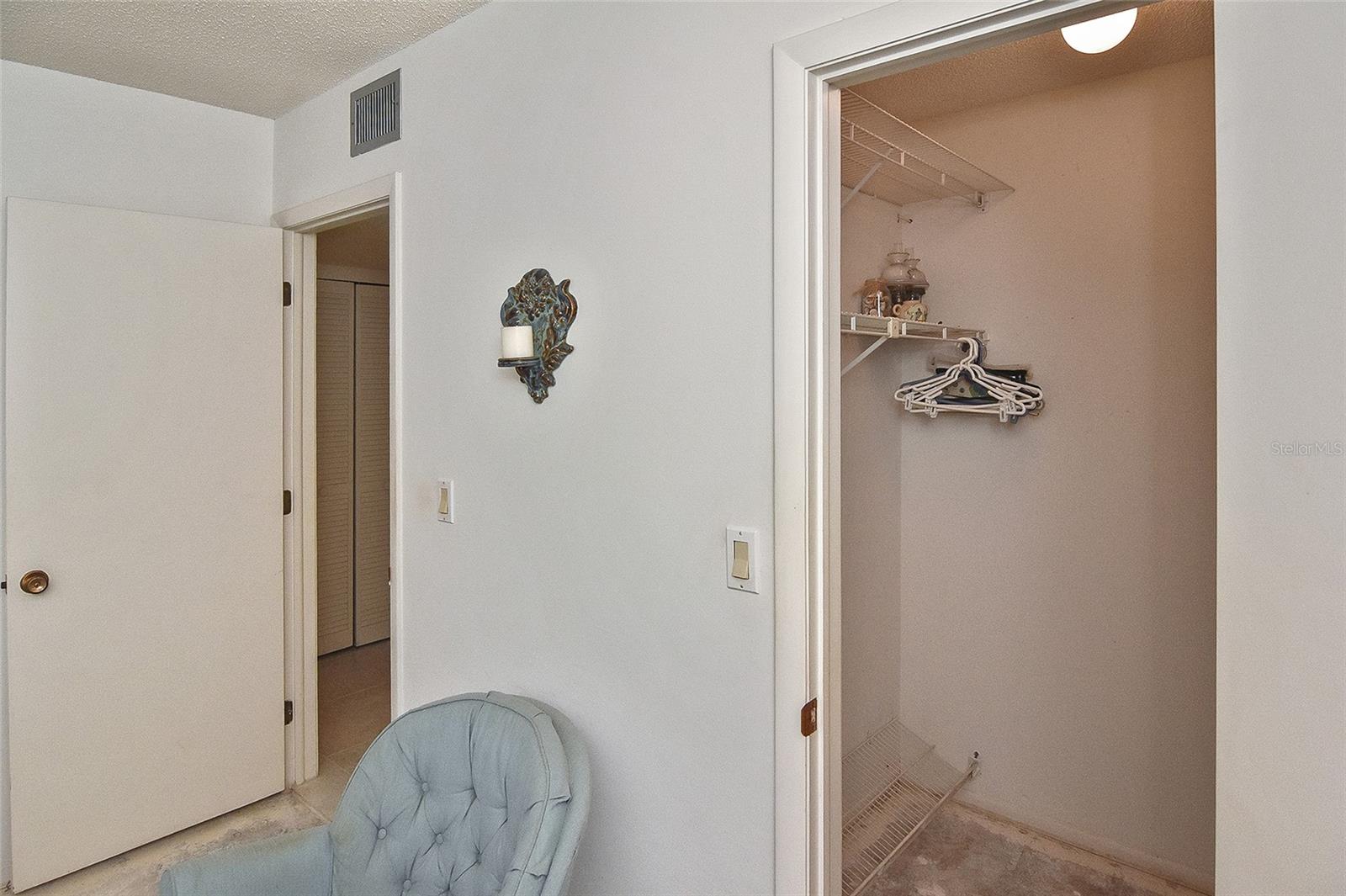 Image 13 of 28 For 22375 Edgewater Drive 133