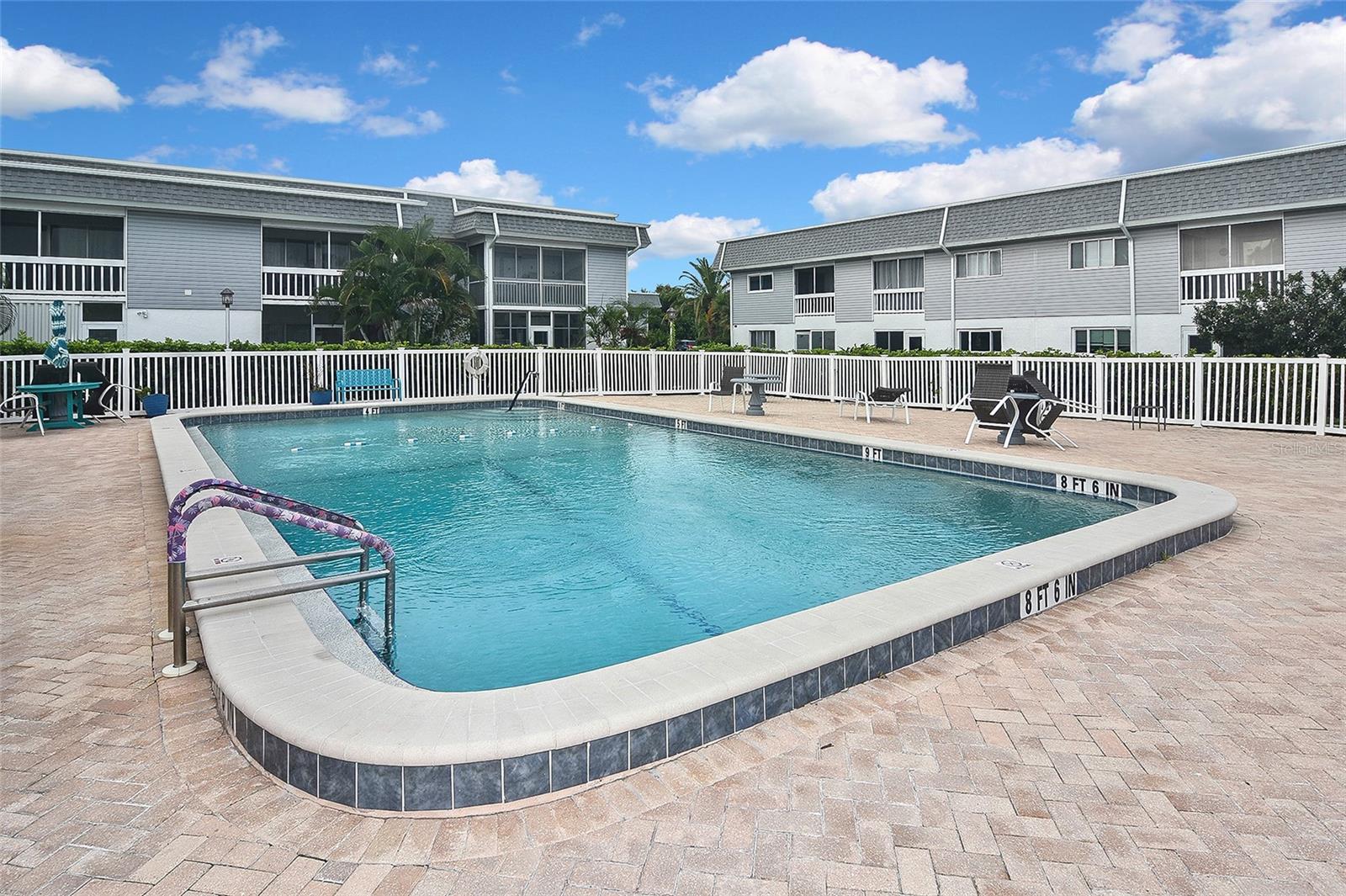 Image 26 of 28 For 22375 Edgewater Drive 133