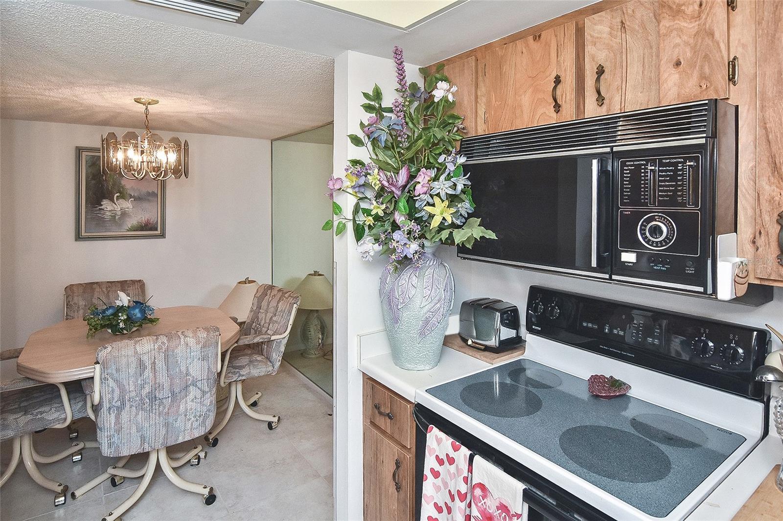 Image 8 of 28 For 22375 Edgewater Drive 133