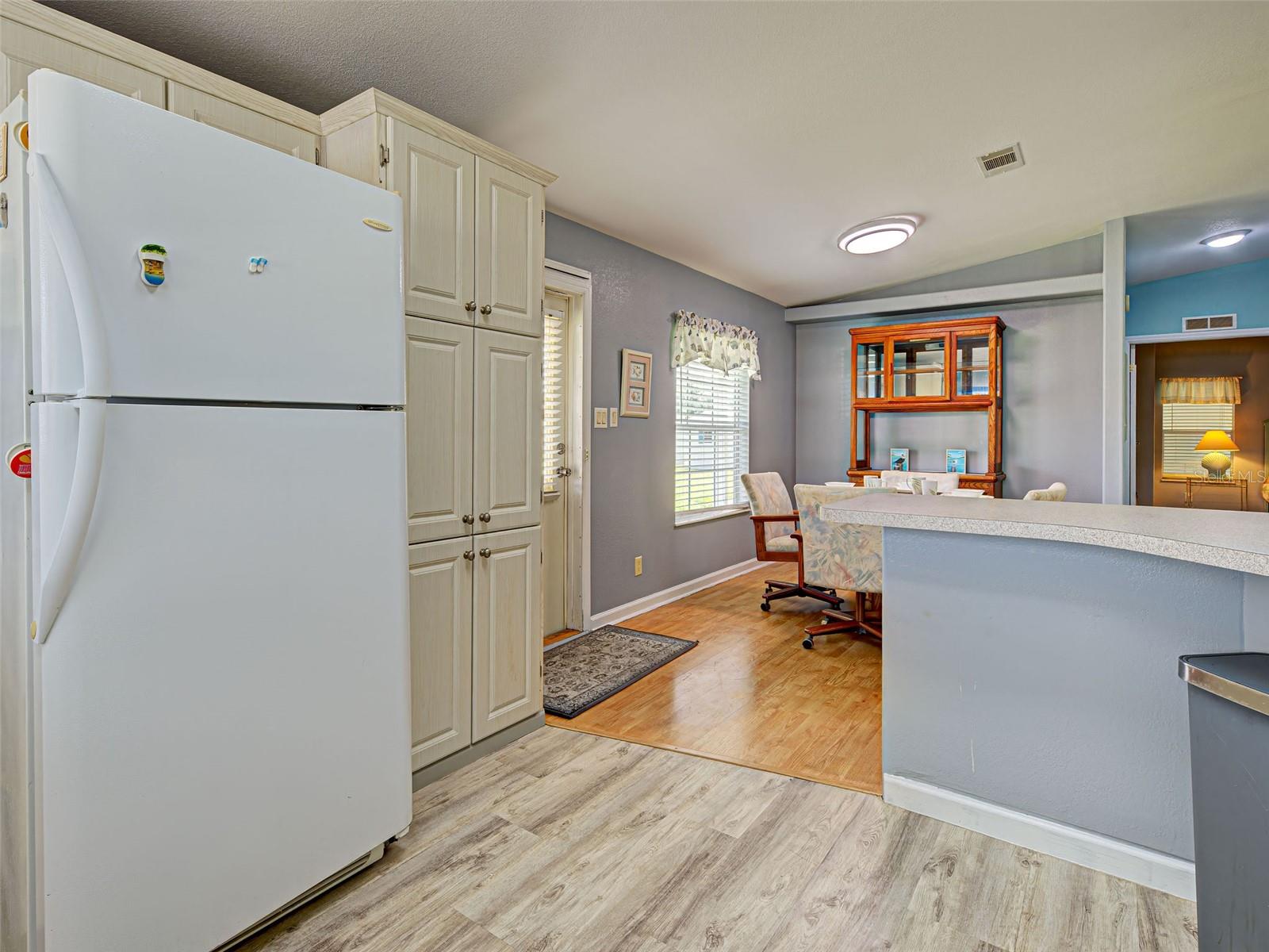 Image 21 of 56 For 6562 Hikina Drive