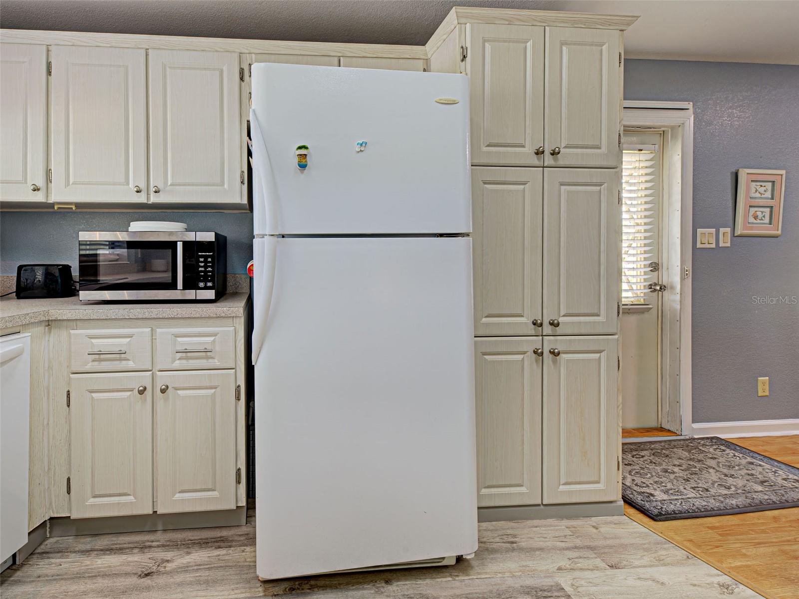 Image 22 of 56 For 6562 Hikina Drive