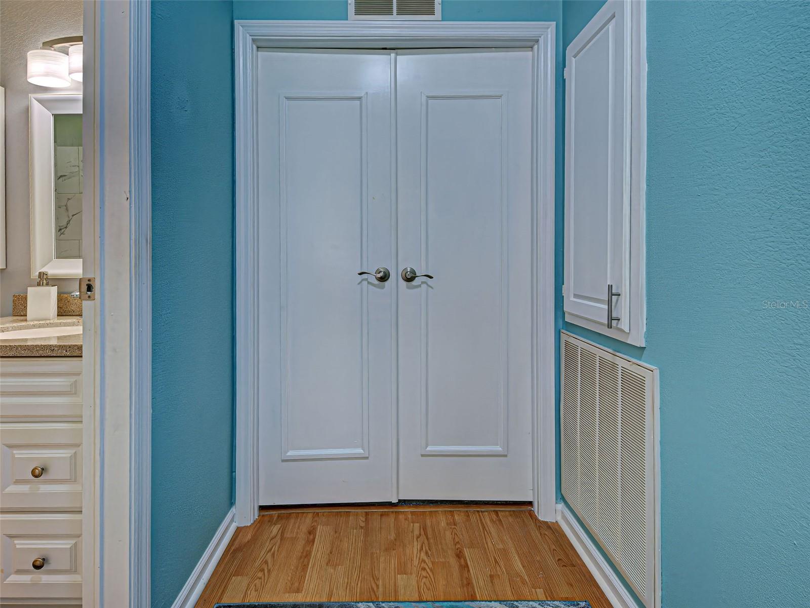 Image 25 of 56 For 6562 Hikina Drive