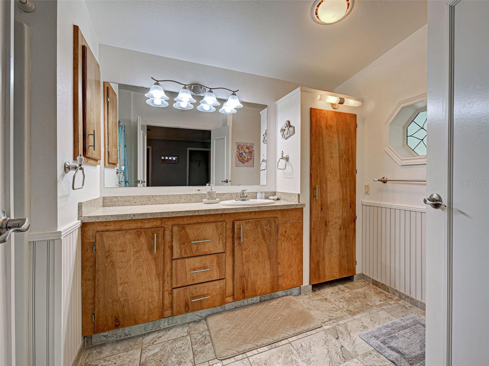 Image 32 of 56 For 6562 Hikina Drive