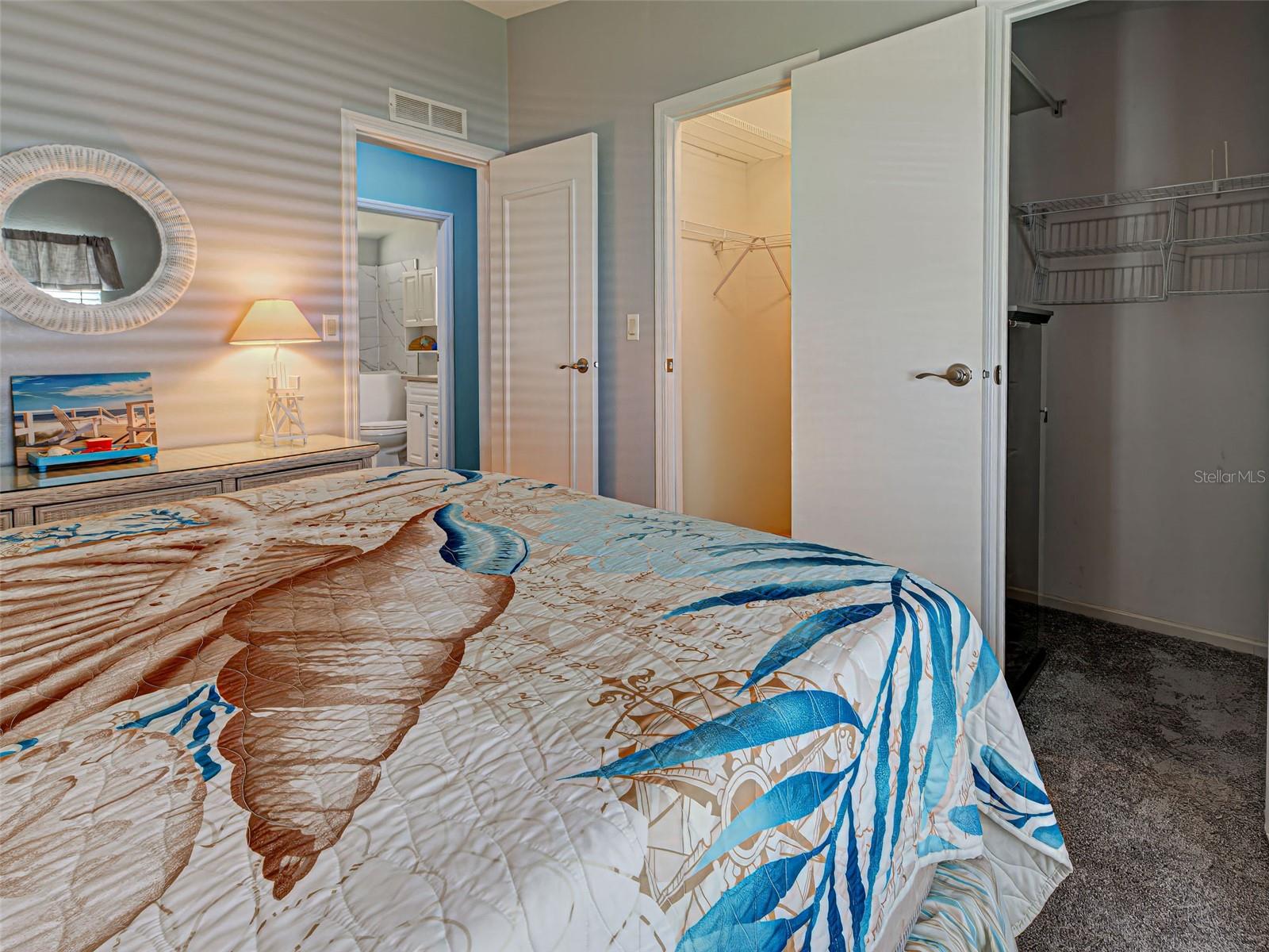 Image 37 of 56 For 6562 Hikina Drive