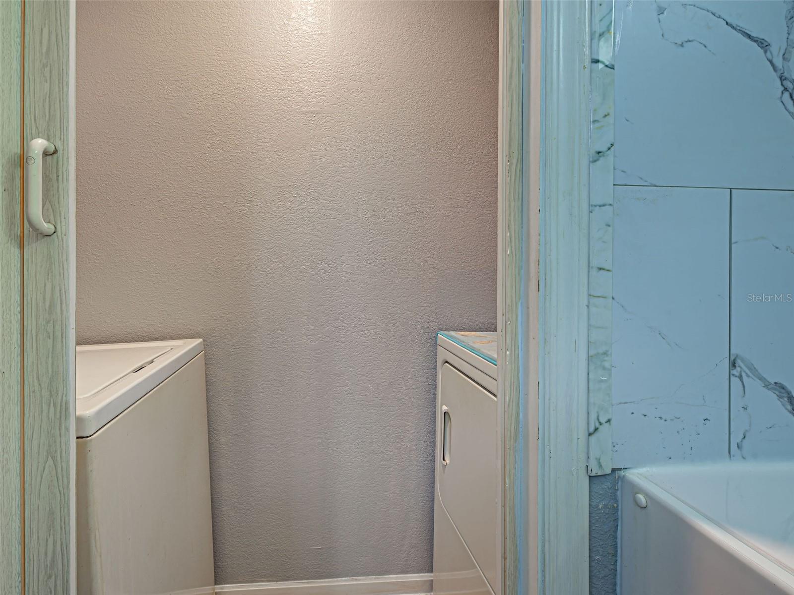 Image 42 of 56 For 6562 Hikina Drive