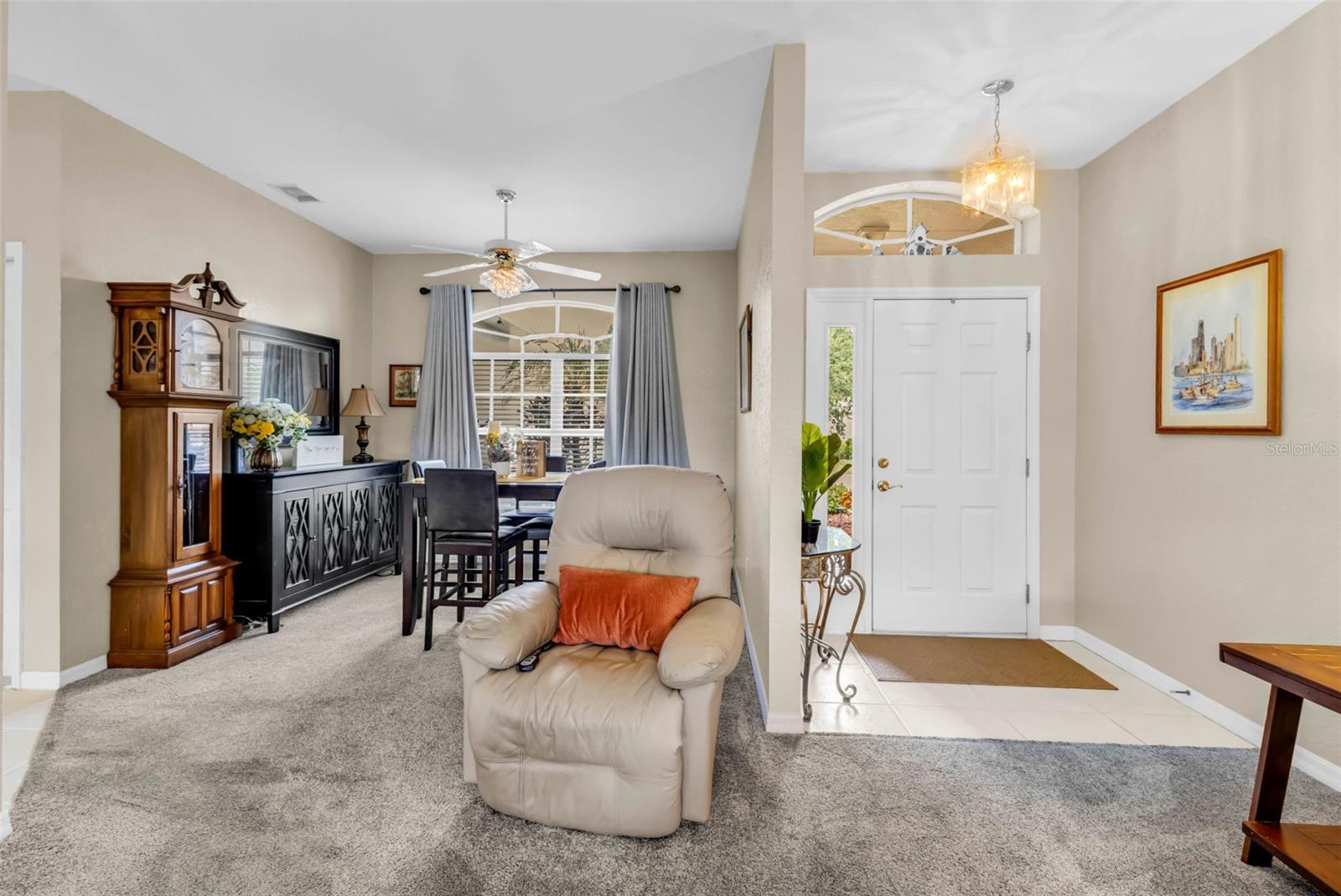 Image 4 of 42 For 24323 Buckingham Way