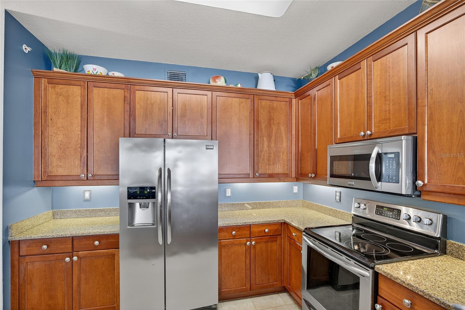 Image 11 of 51 For 5114 Melbourne Street A105