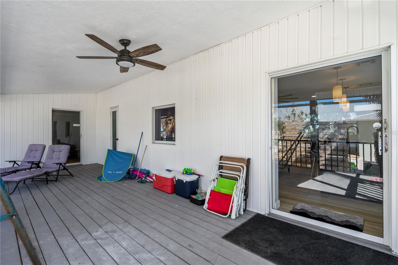 Image 50 of 58 For 2476 Beach Road