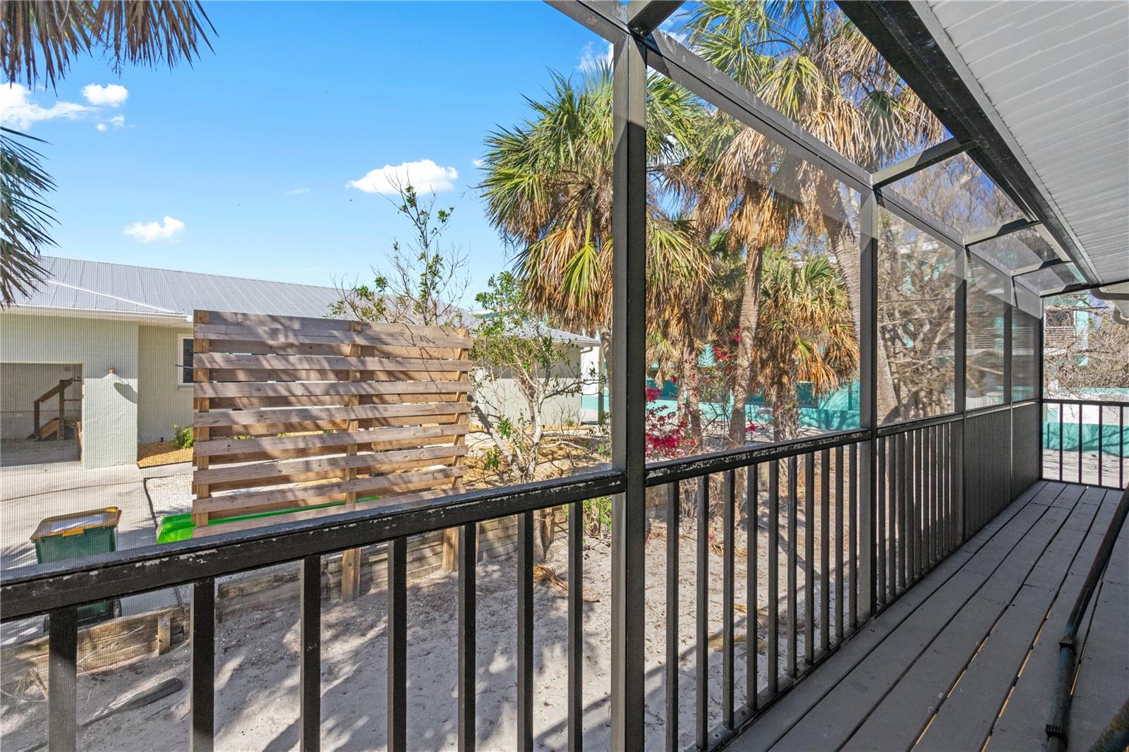 Image 51 of 58 For 2476 Beach Road