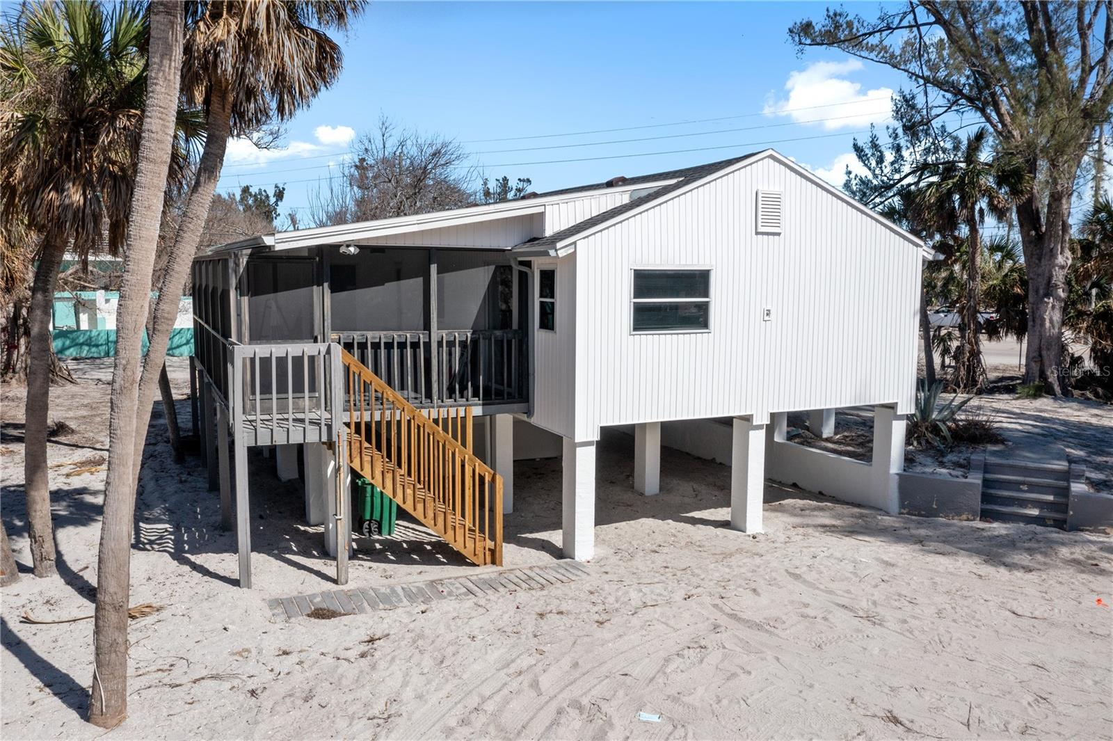 Image 53 of 58 For 2476 Beach Road