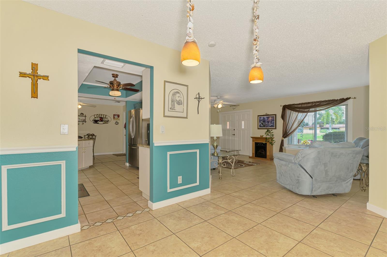 Image 14 of 59 For 22515 Rye Avenue