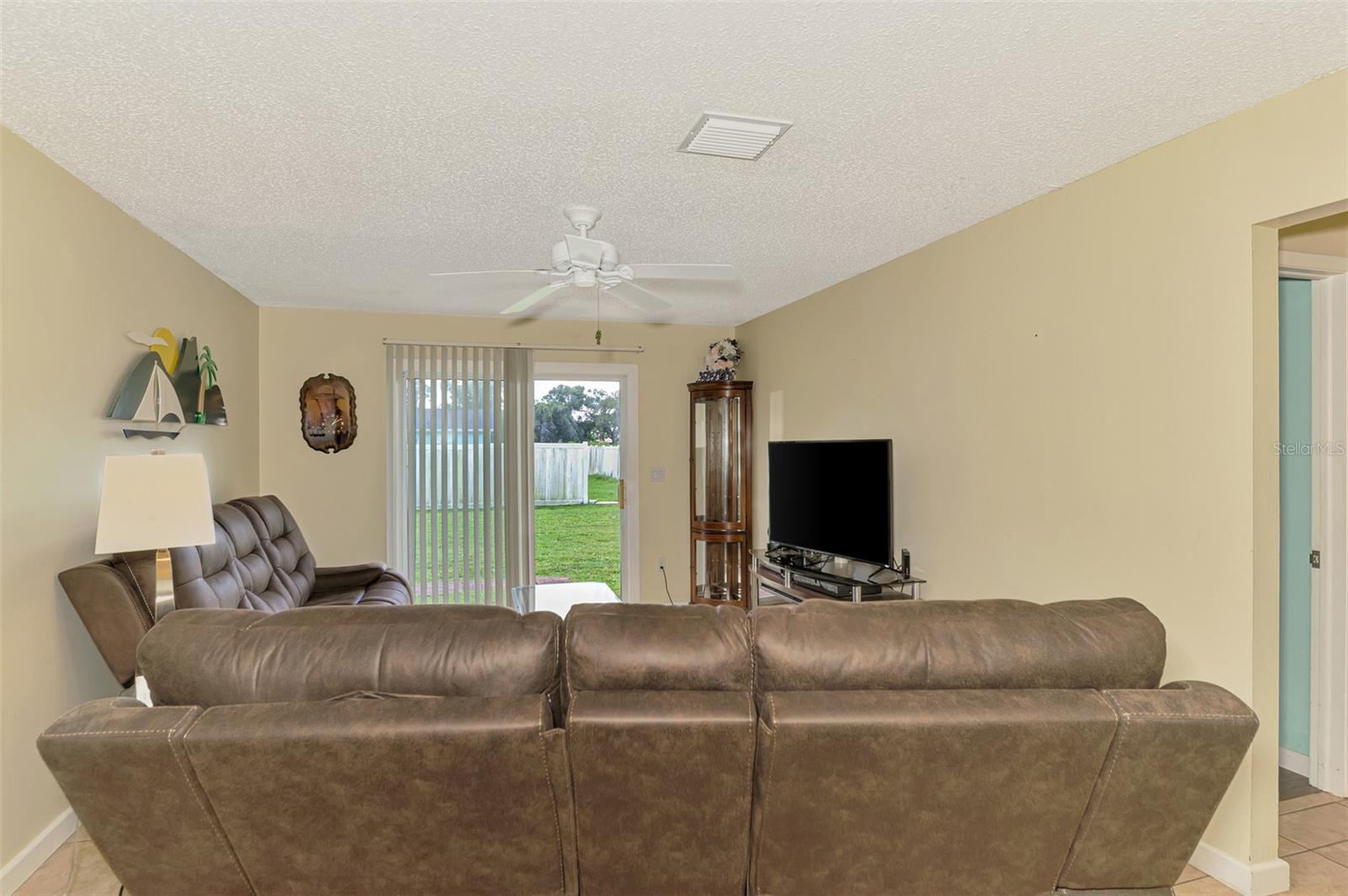 Image 28 of 59 For 22515 Rye Avenue