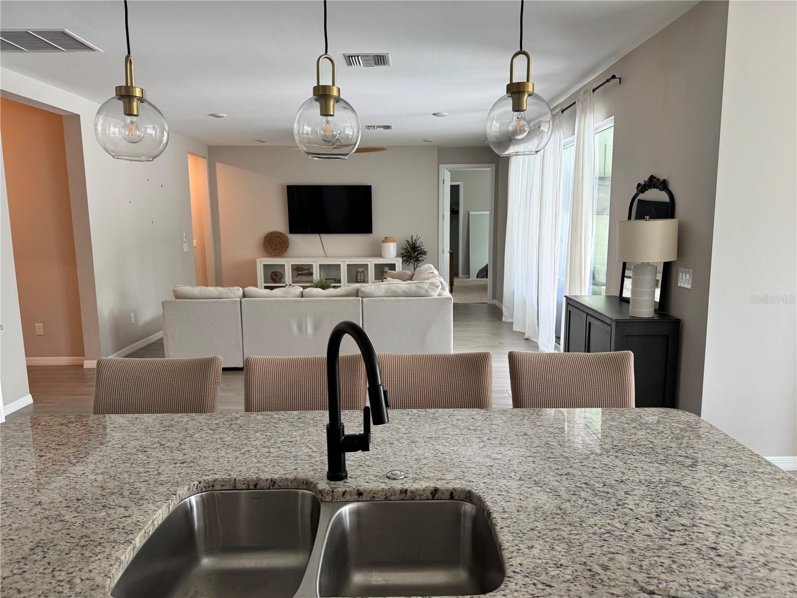 Image 9 of 34 For 2636 Mauritania Road