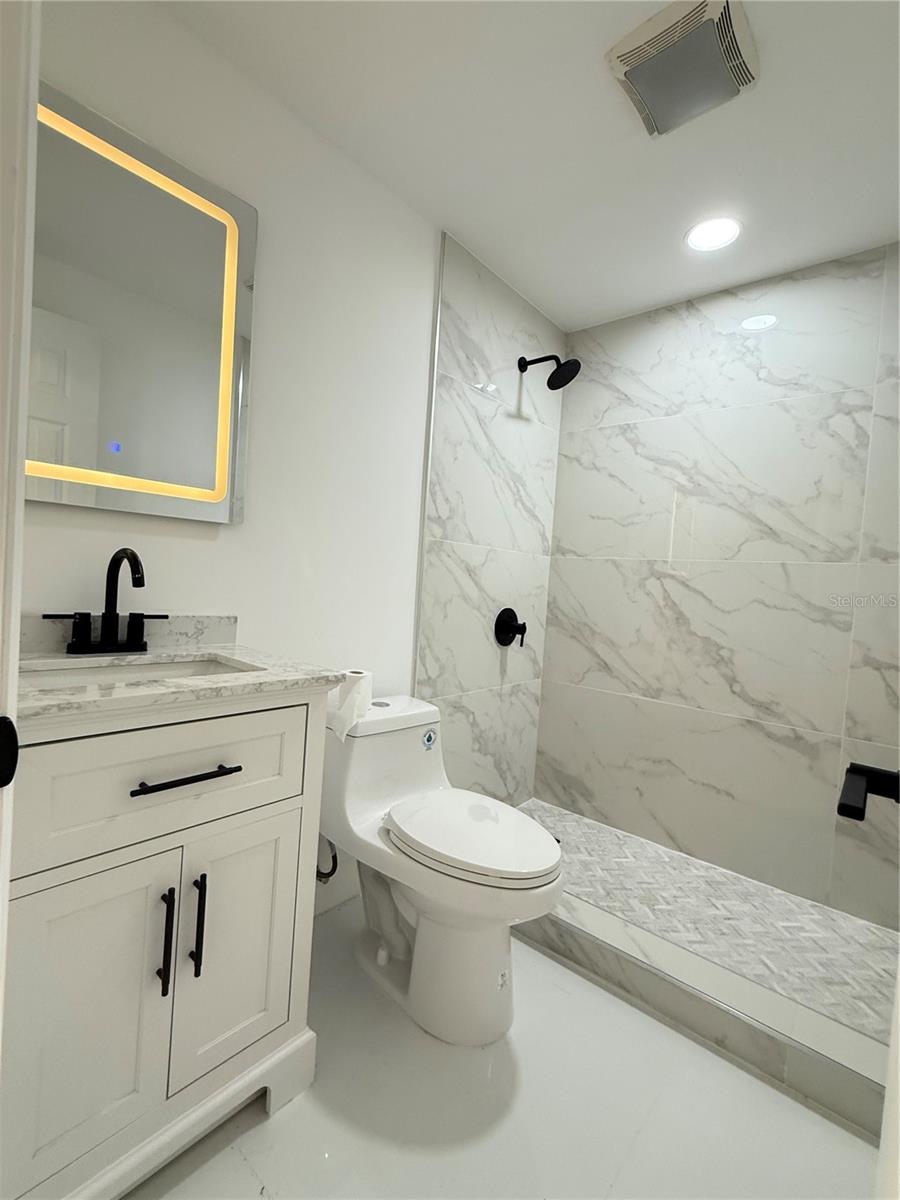Image 10 of 14 For 203 Waterway Circle Ne