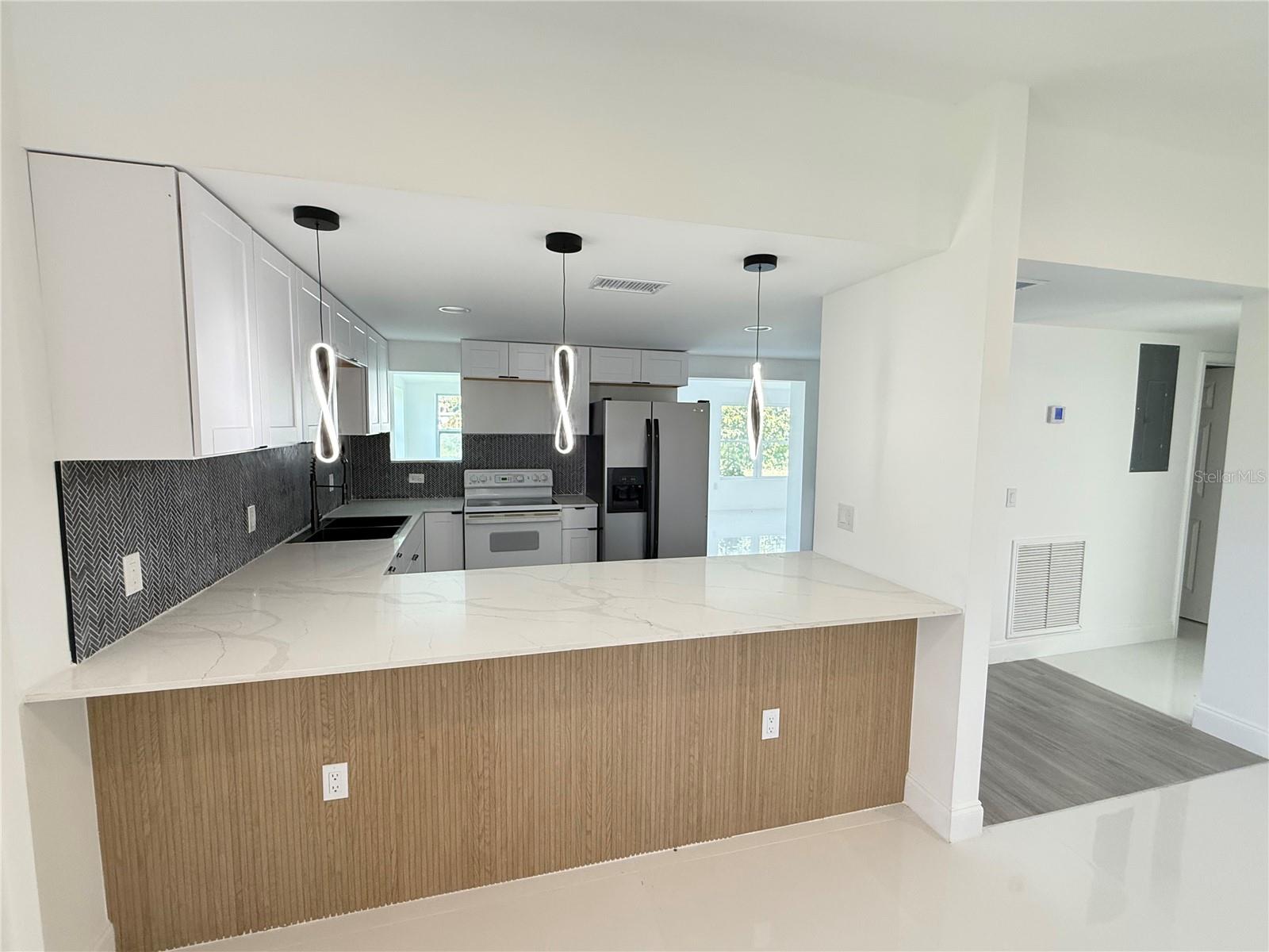 Image 3 of 14 For 203 Waterway Circle Ne
