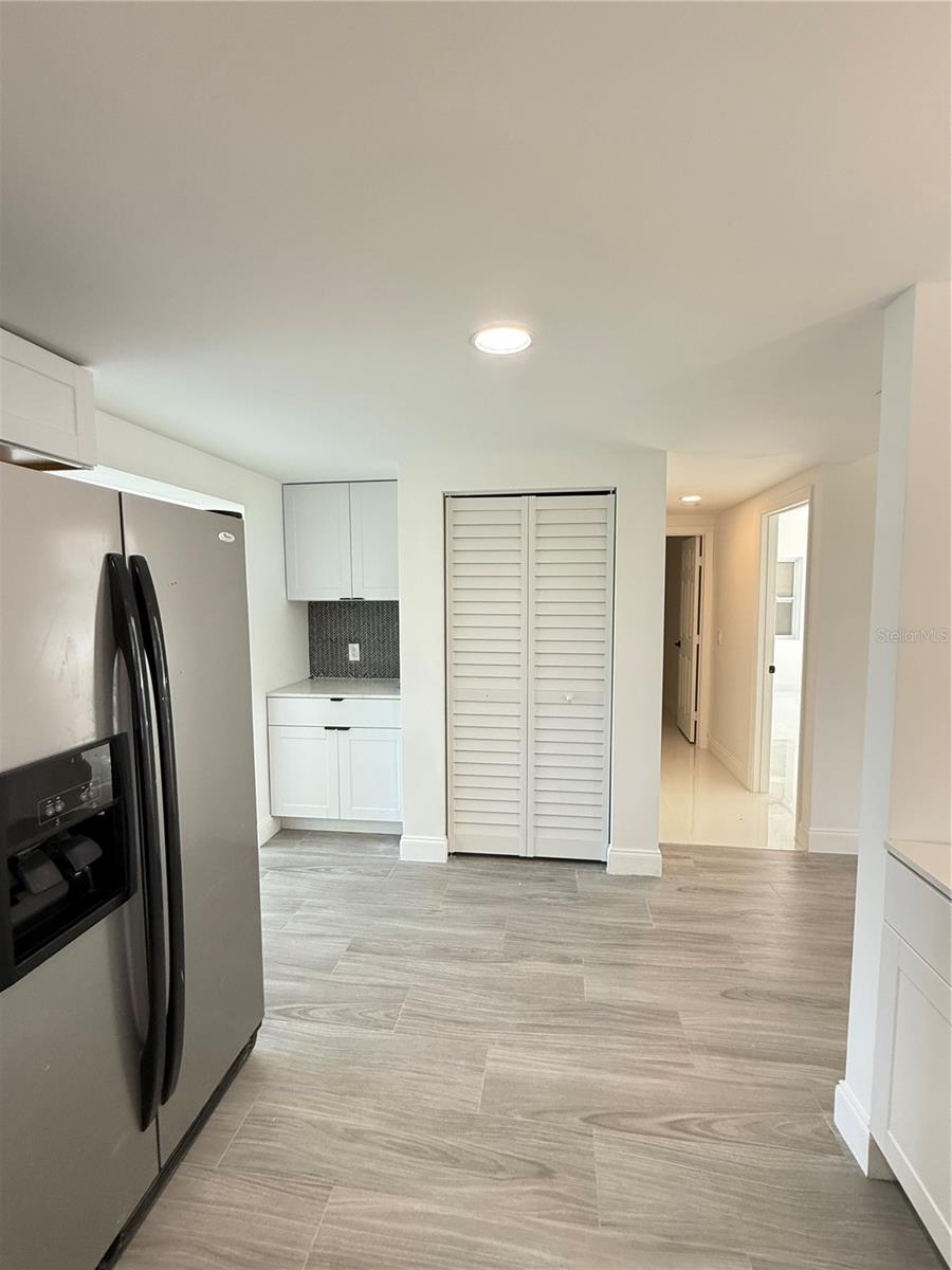 Image 8 of 14 For 203 Waterway Circle Ne