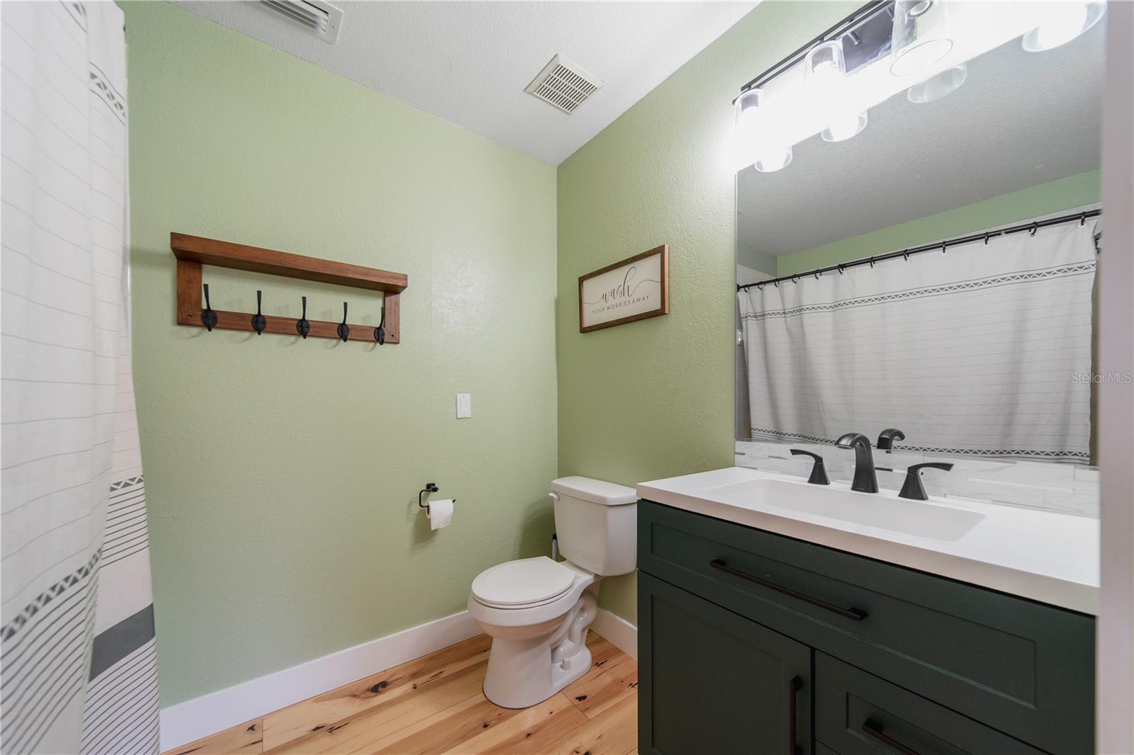Image 36 of 44 For 12214 Hernando Road