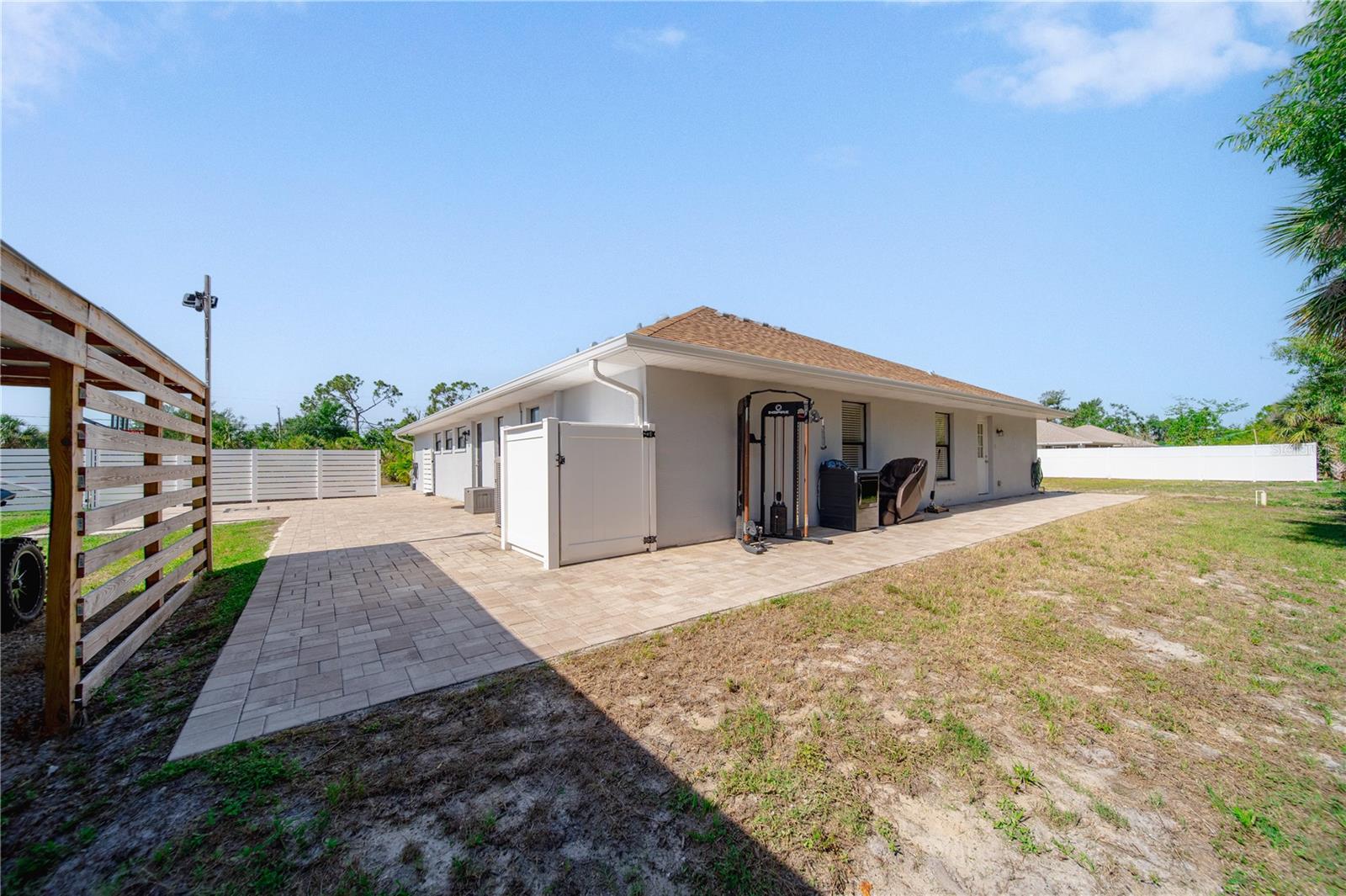 Image 7 of 44 For 12214 Hernando Road