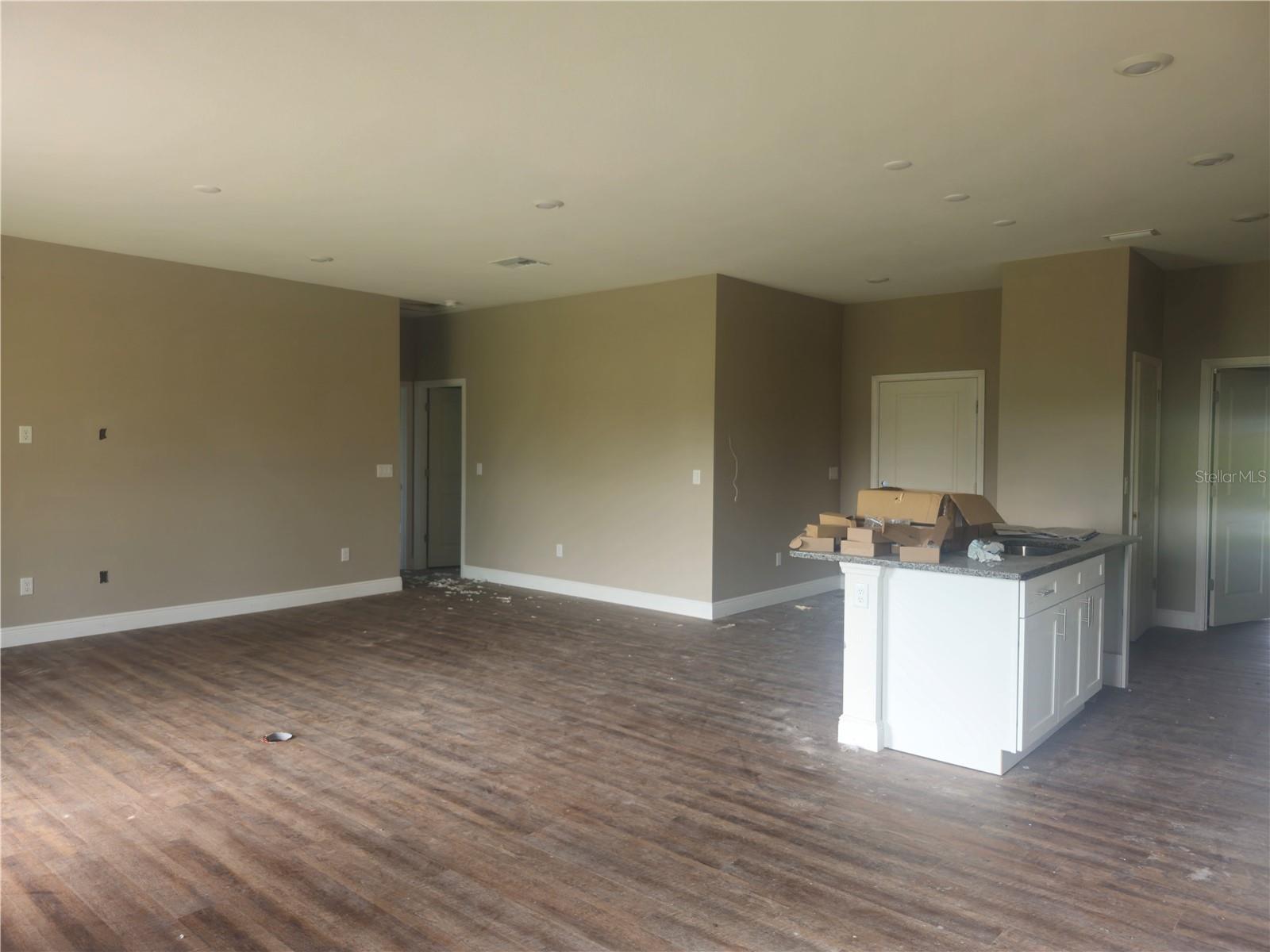 Image 4 of 16 For 10056 St Paul Drive