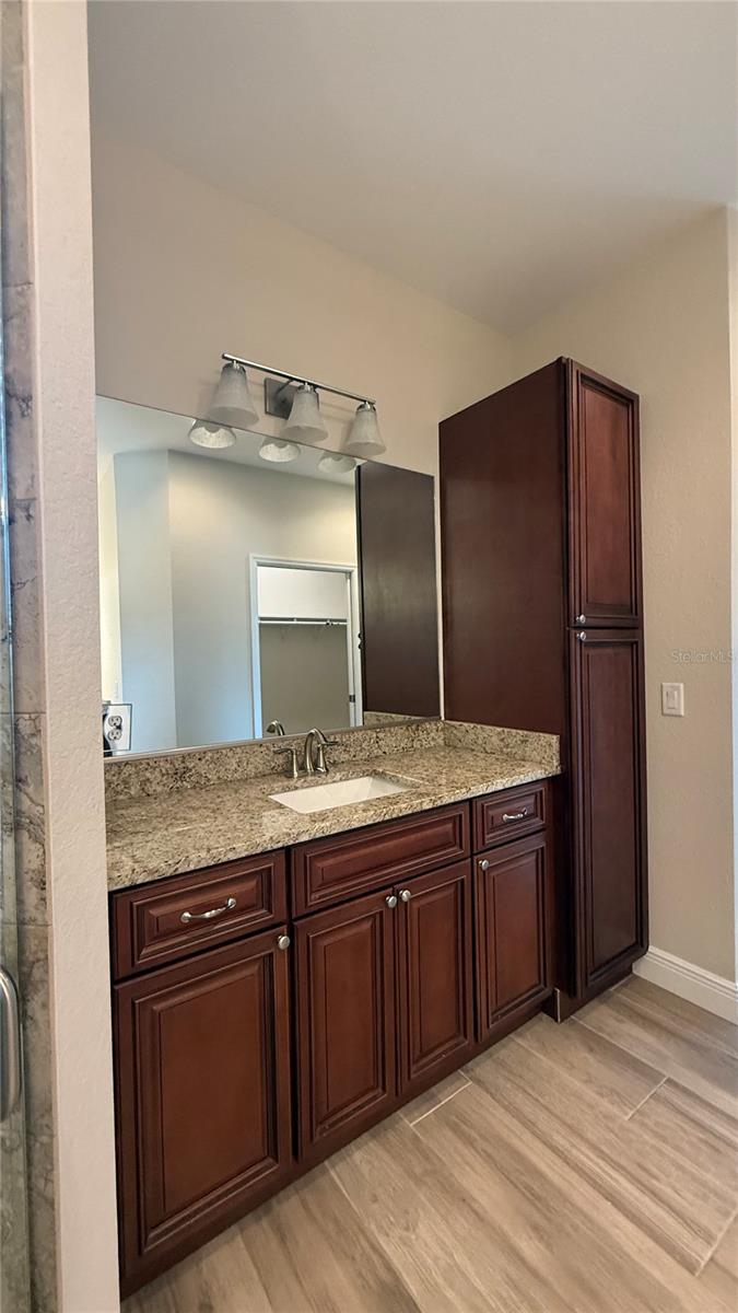 Image 18 of 21 For 105 Yellow Pine Drive