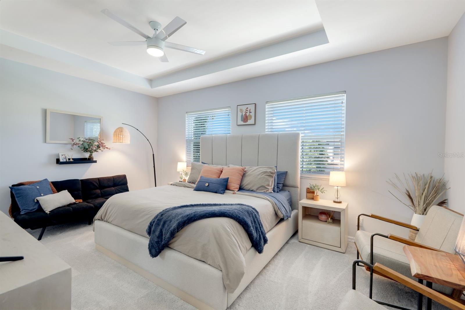 Image 15 of 34 For 20621 Silver Palm Drive