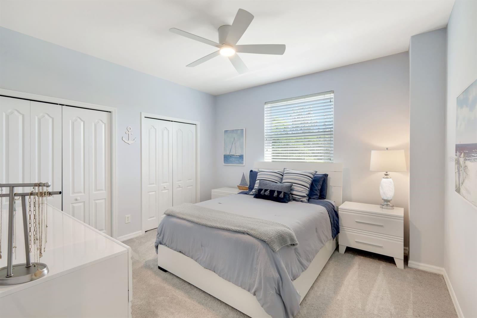 Image 17 of 34 For 20621 Silver Palm Drive
