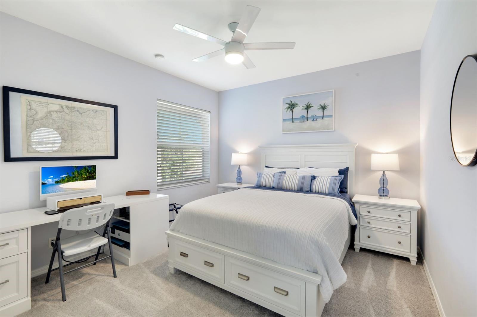 Image 18 of 34 For 20621 Silver Palm Drive