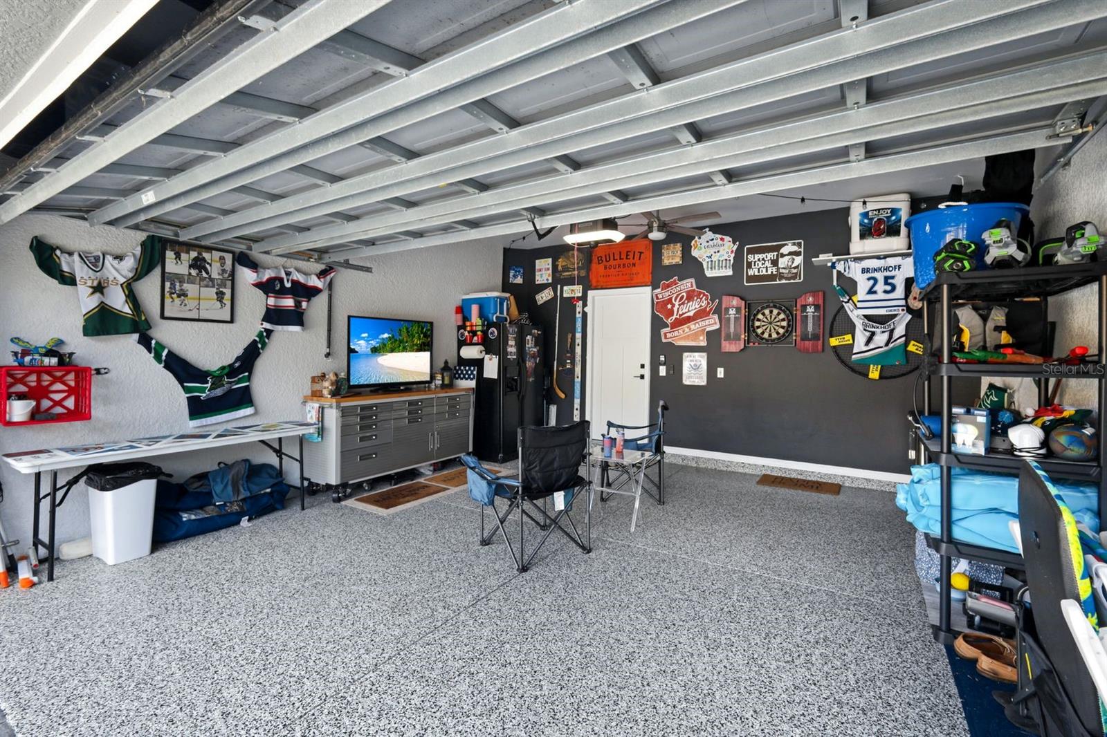 Image 22 of 34 For 20621 Silver Palm Drive