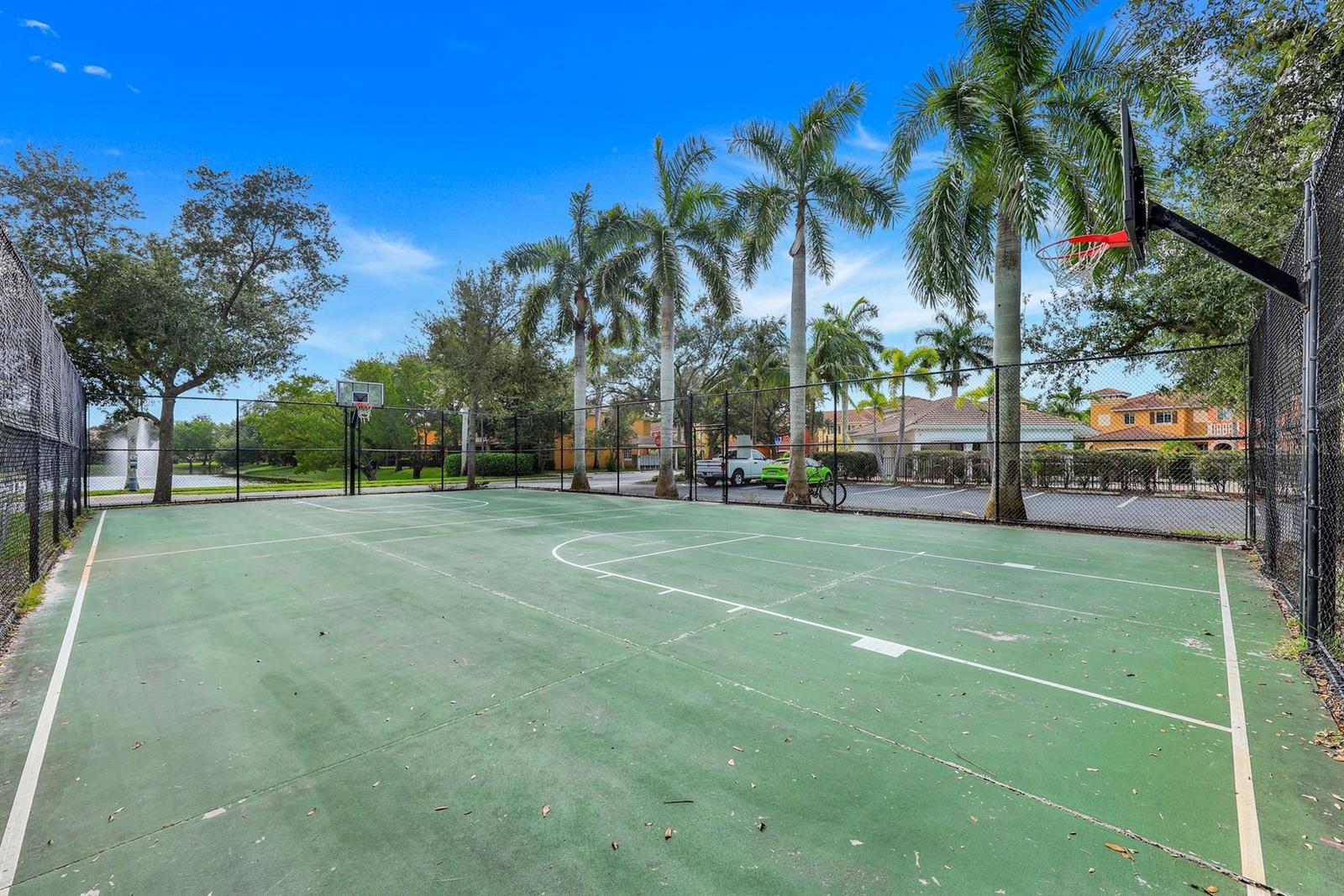 Image 32 of 34 For 20621 Silver Palm Drive