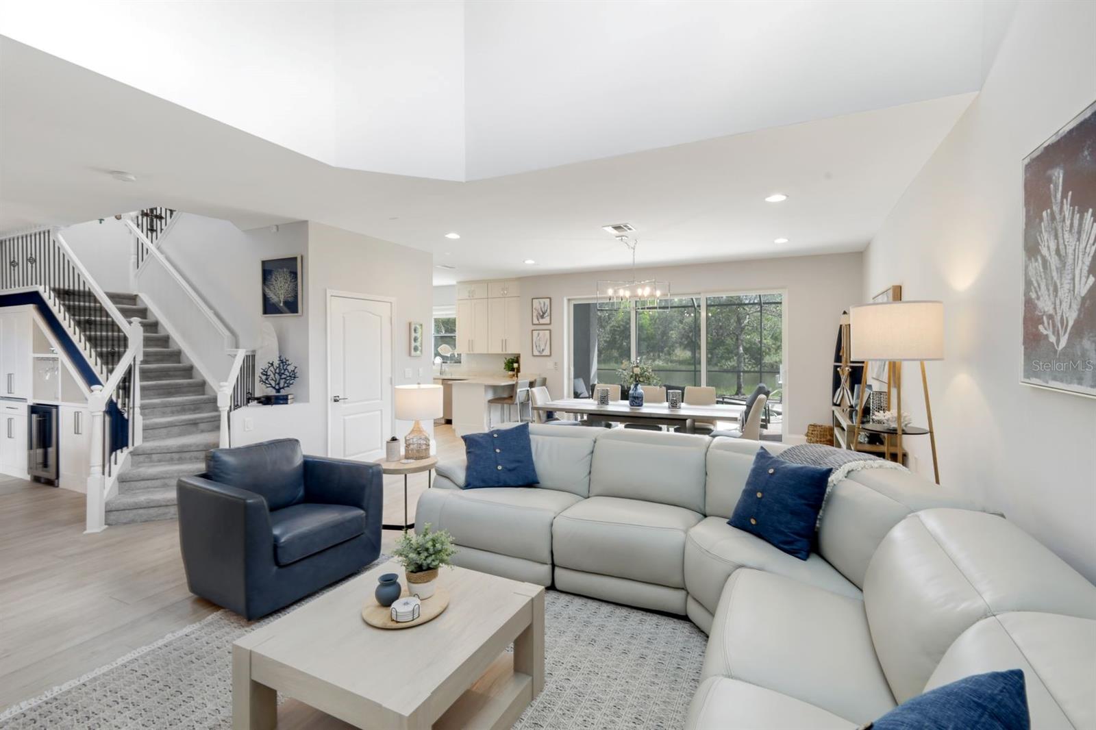 Image 4 of 34 For 20621 Silver Palm Drive
