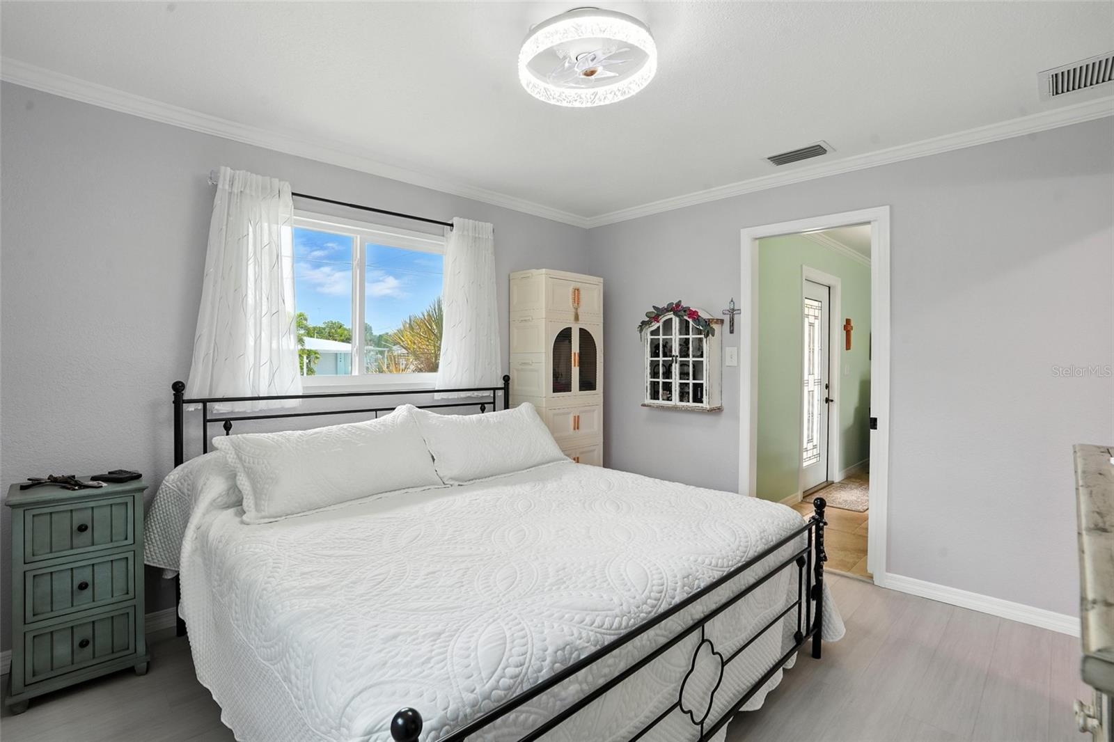 Image 19 of 43 For 2131 Saint Croix Avenue