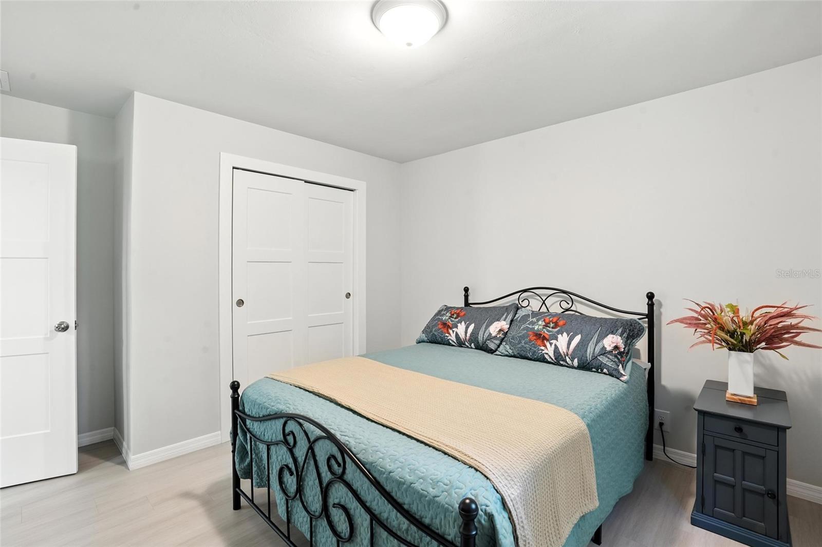 Image 24 of 43 For 2131 Saint Croix Avenue