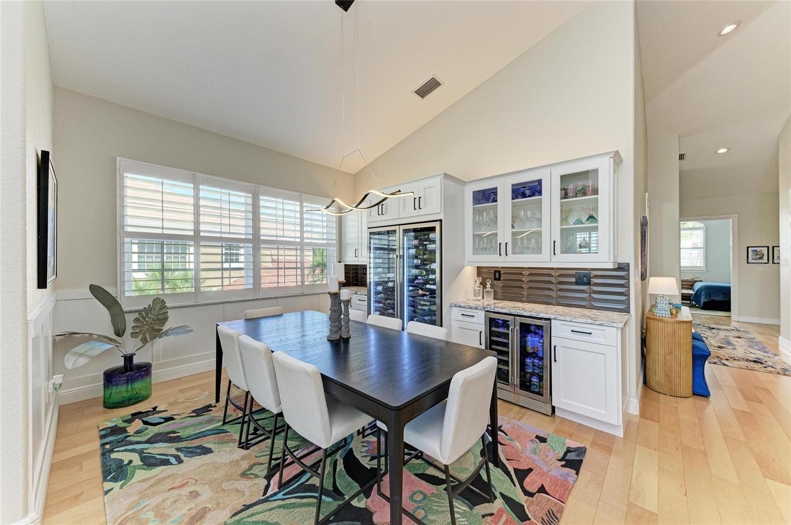 Image 19 of 61 For 197 Tropicana Drive 1522