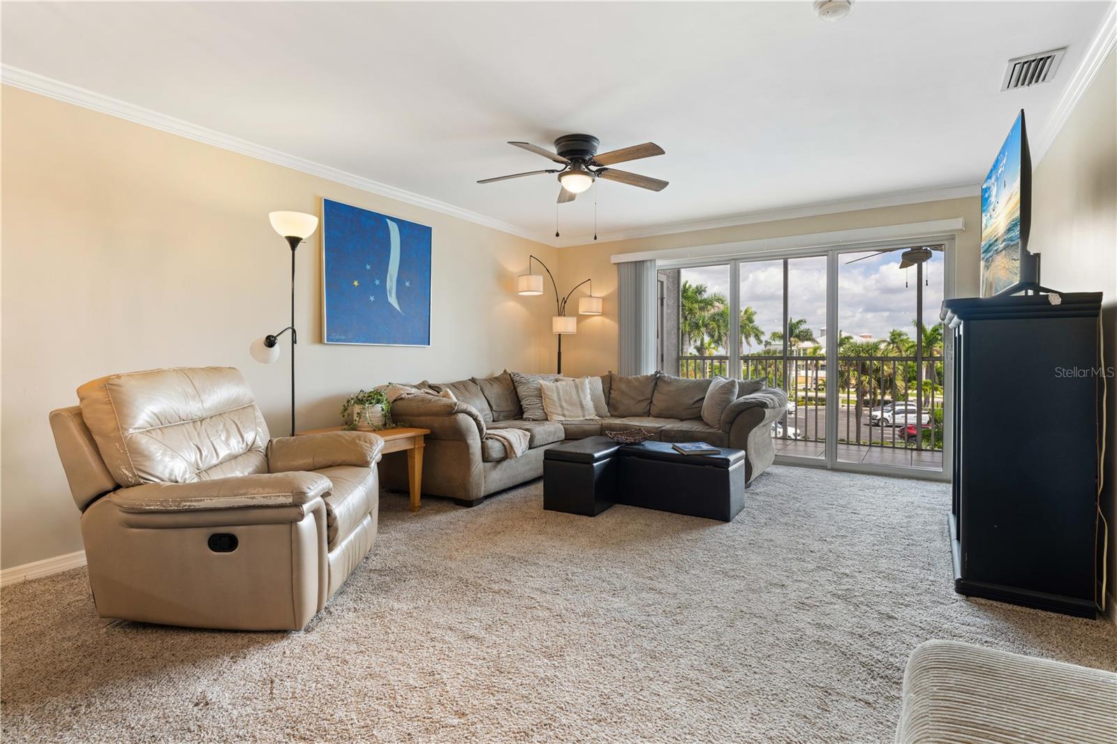 Image 21 of 52 For 150 Harborside Avenue 313