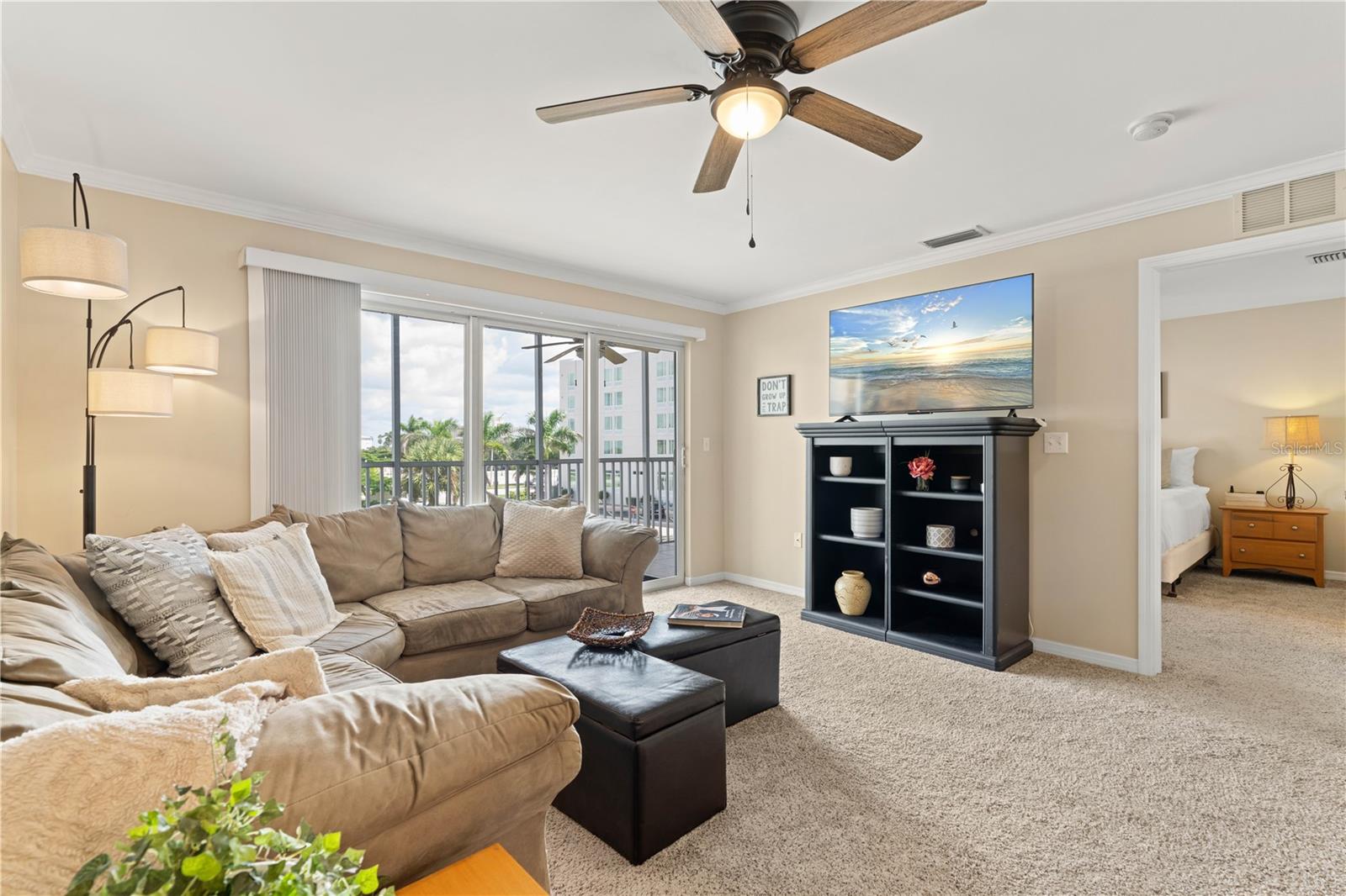 Image 23 of 52 For 150 Harborside Avenue 313