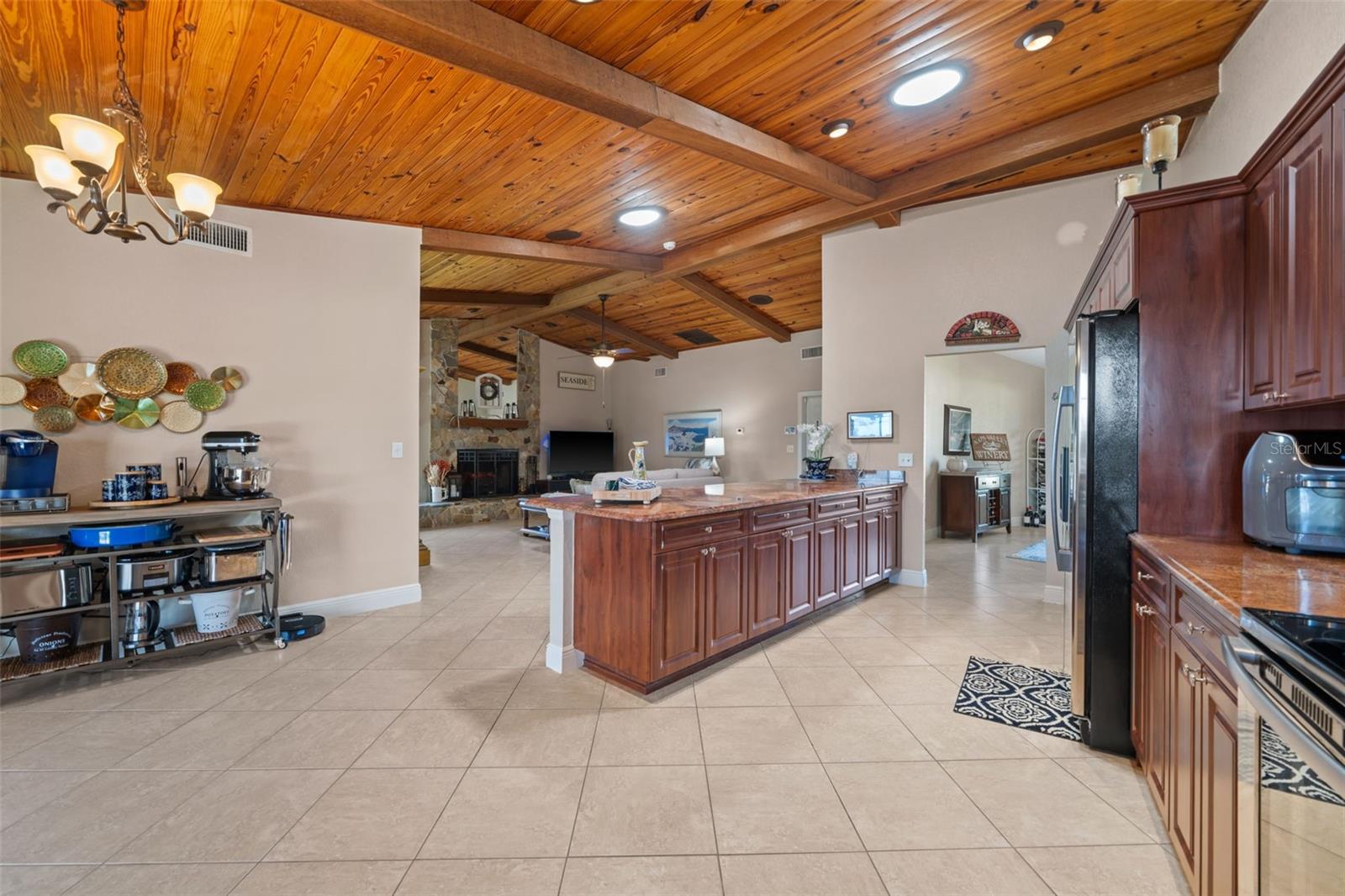 Image 16 of 51 For 1922 5th Street