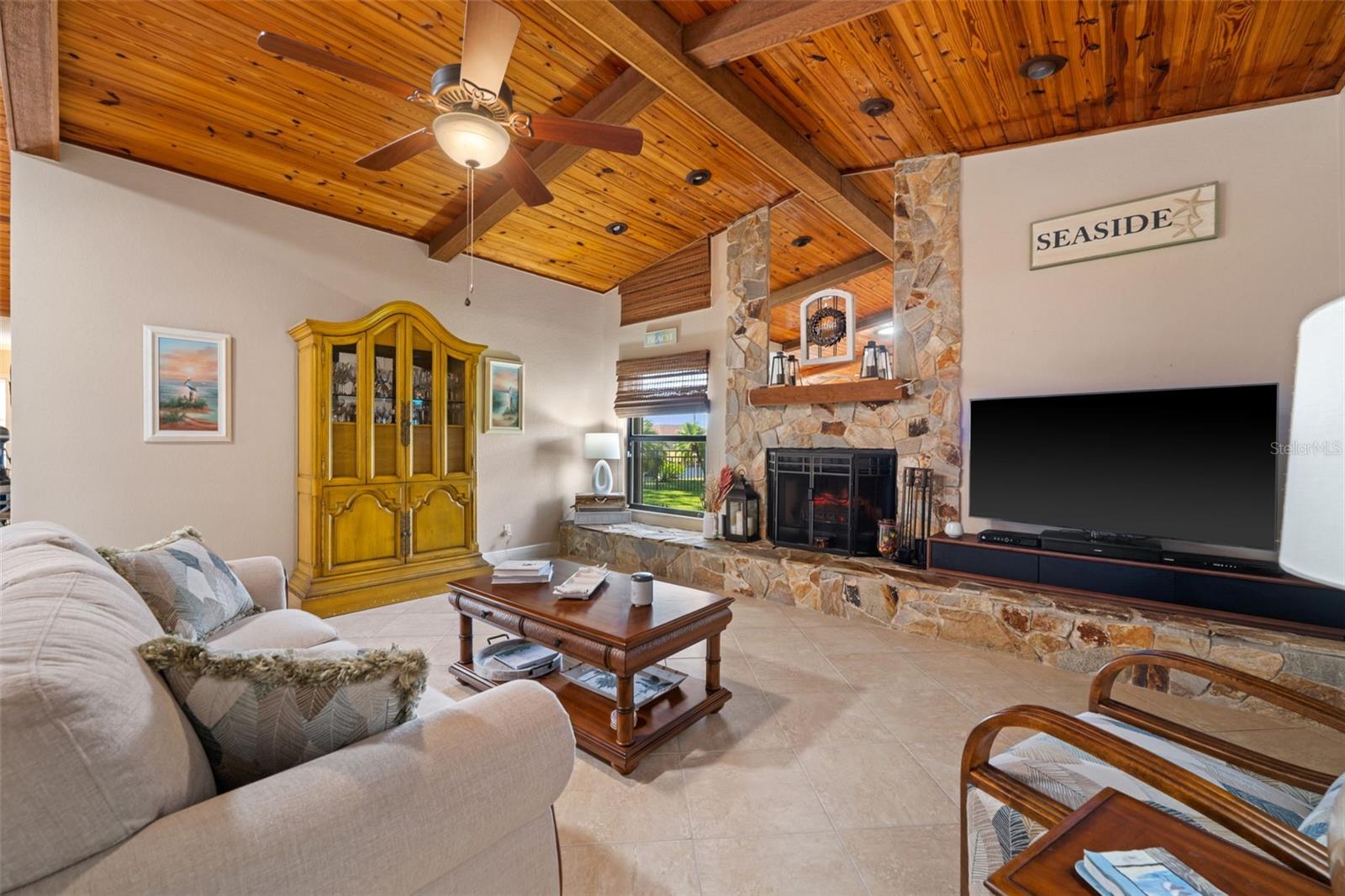 Image 20 of 51 For 1922 5th Street