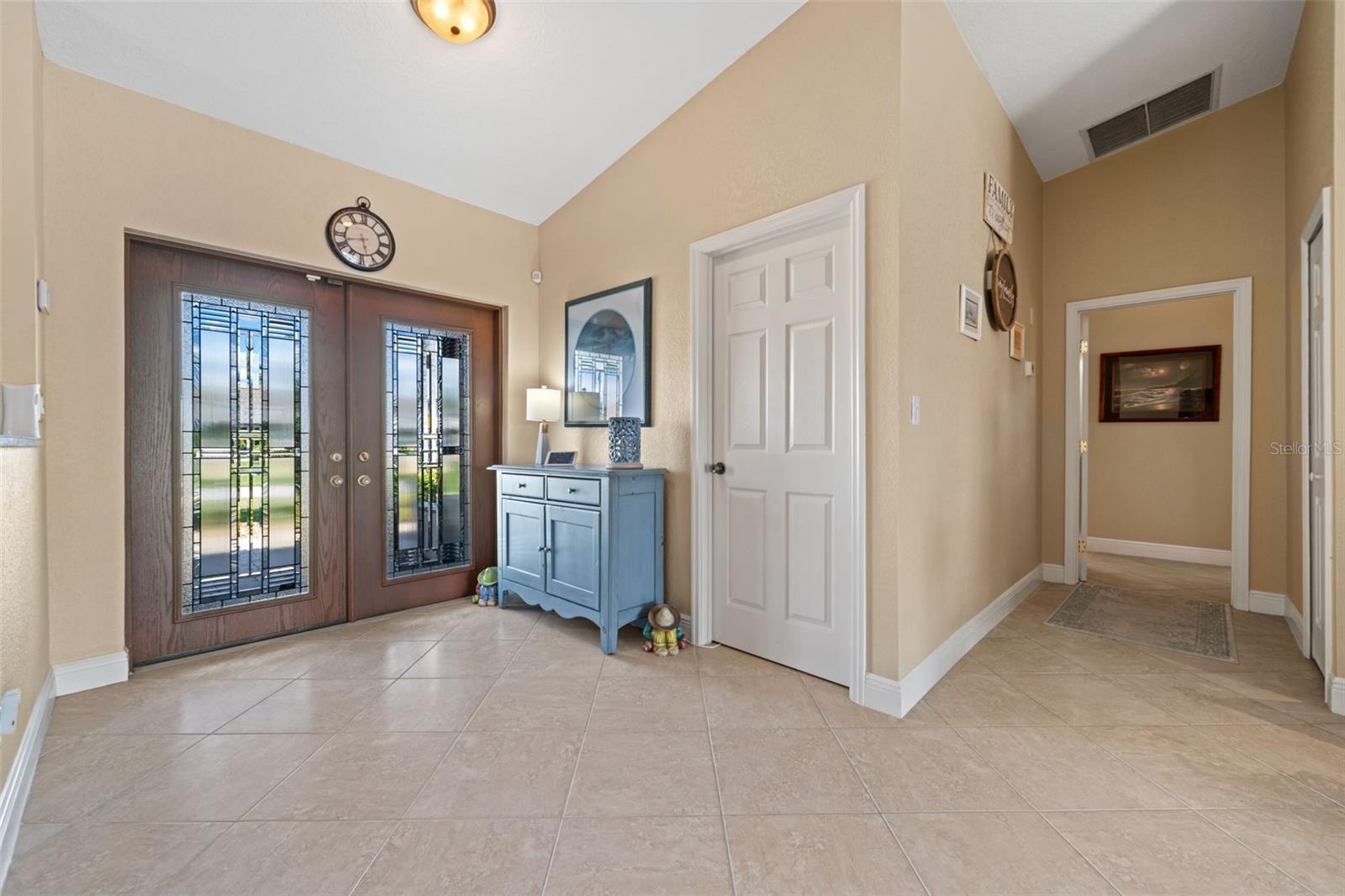 Image 5 of 51 For 1922 5th Street