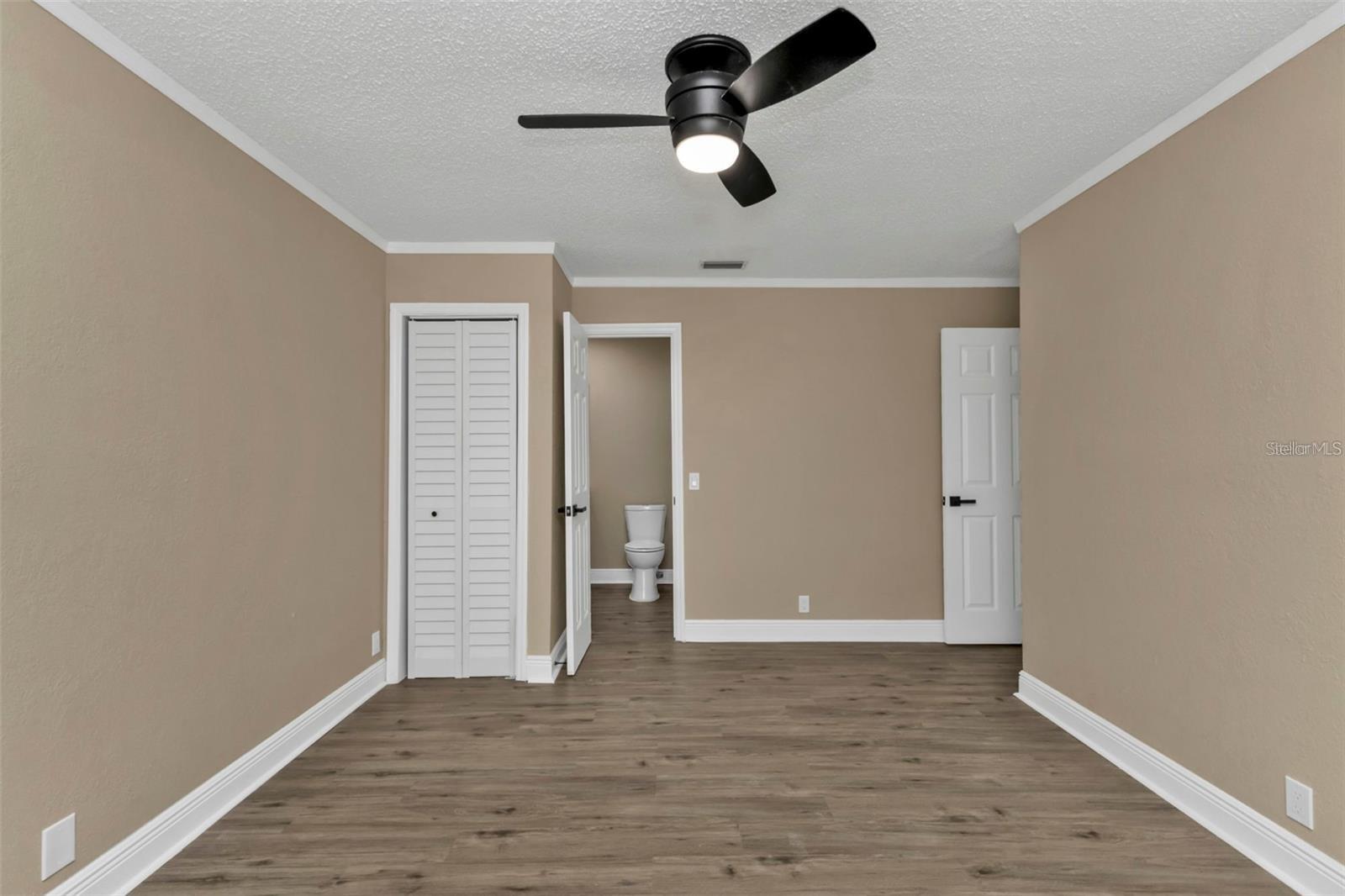 Image 38 of 52 For 2387 Tamarind Street