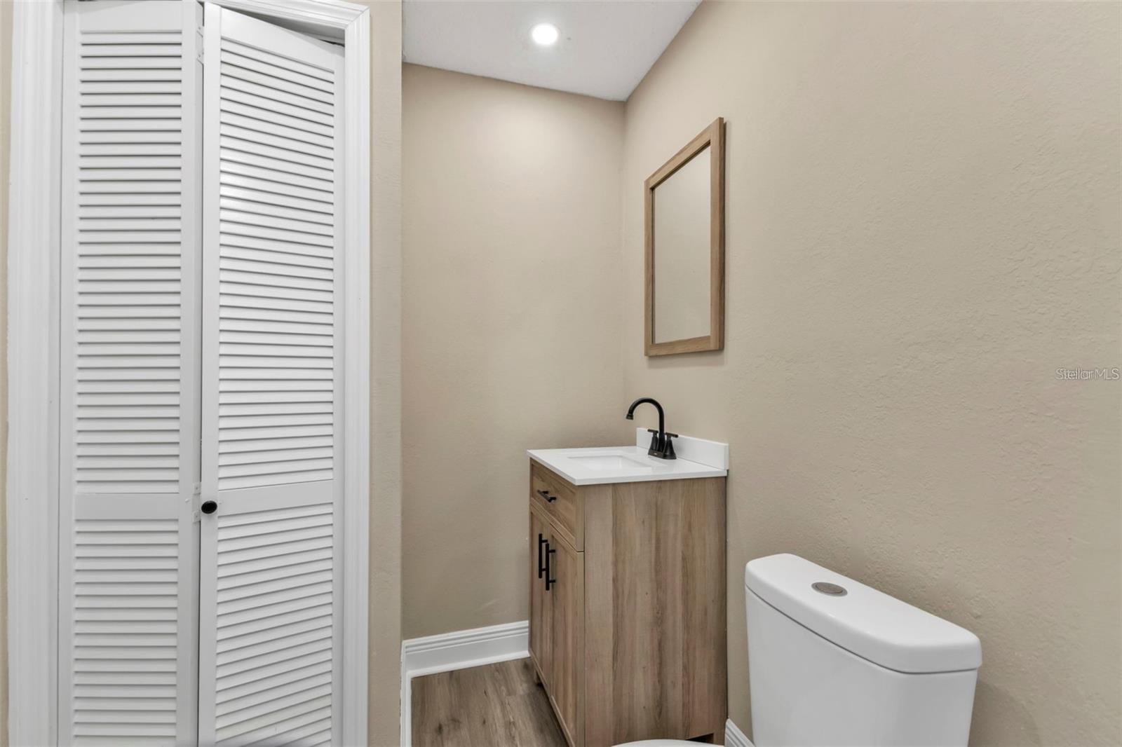 Image 40 of 52 For 2387 Tamarind Street