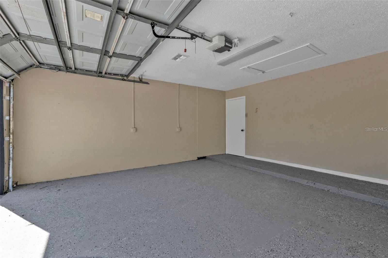Image 49 of 52 For 2387 Tamarind Street