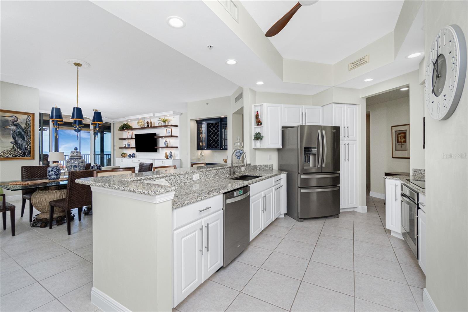 Image 19 of 57 For 3313 Sunset Key Cir  701
