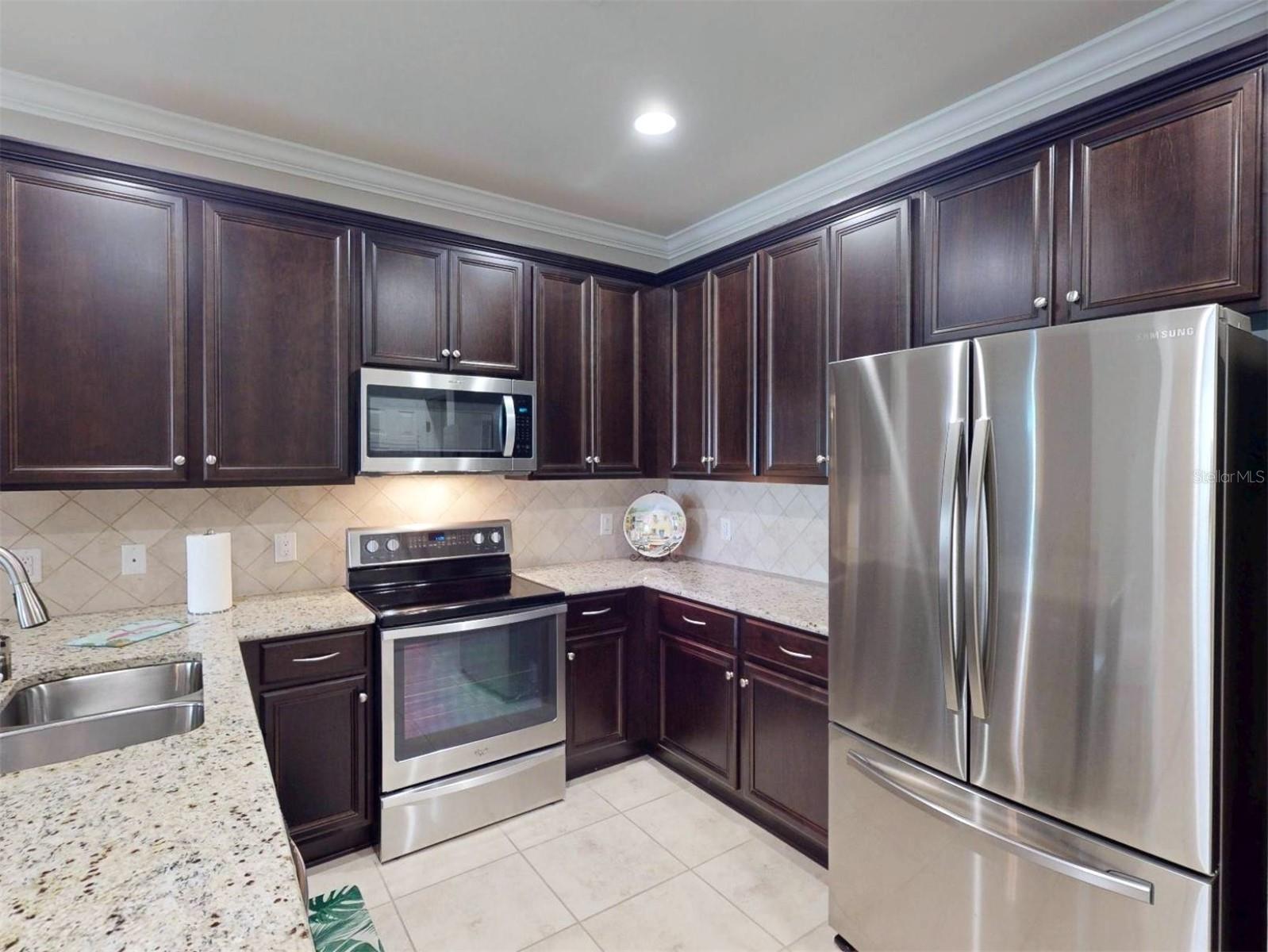 Image 14 of 98 For 2444 Daisy Drive