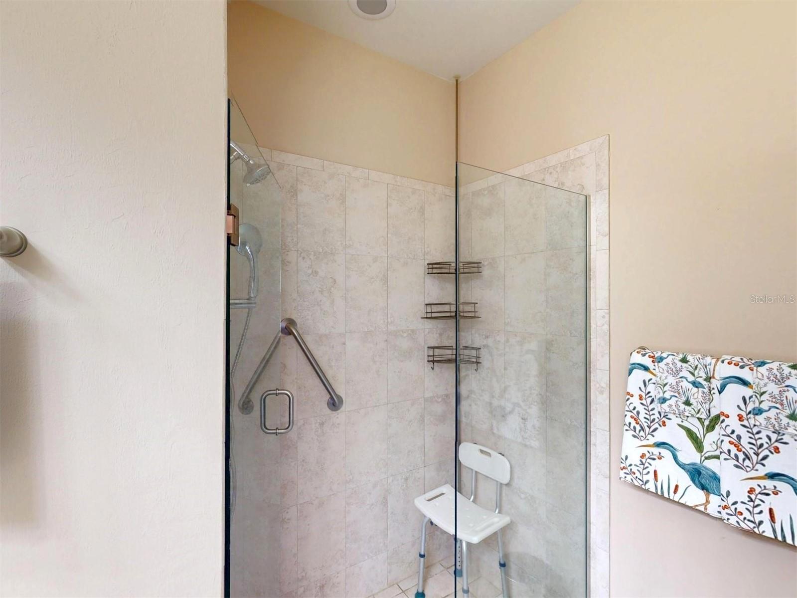 Image 34 of 98 For 2444 Daisy Drive