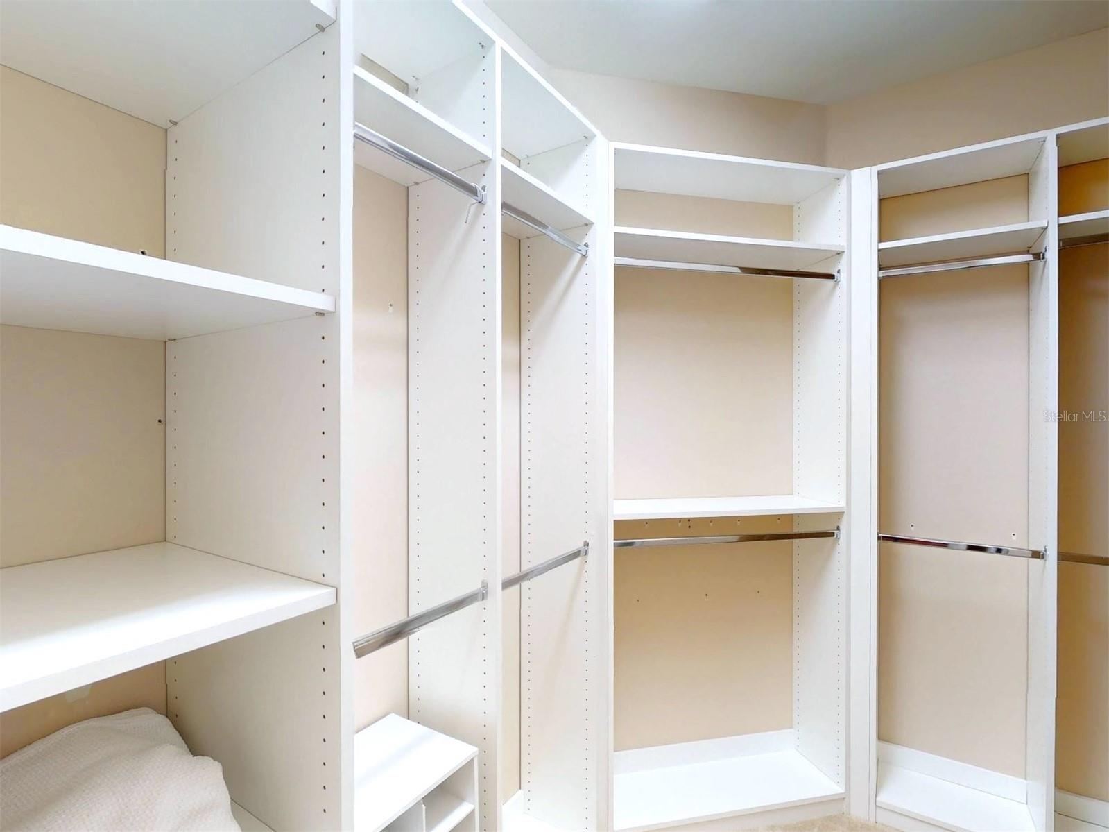 Image 40 of 98 For 2444 Daisy Drive